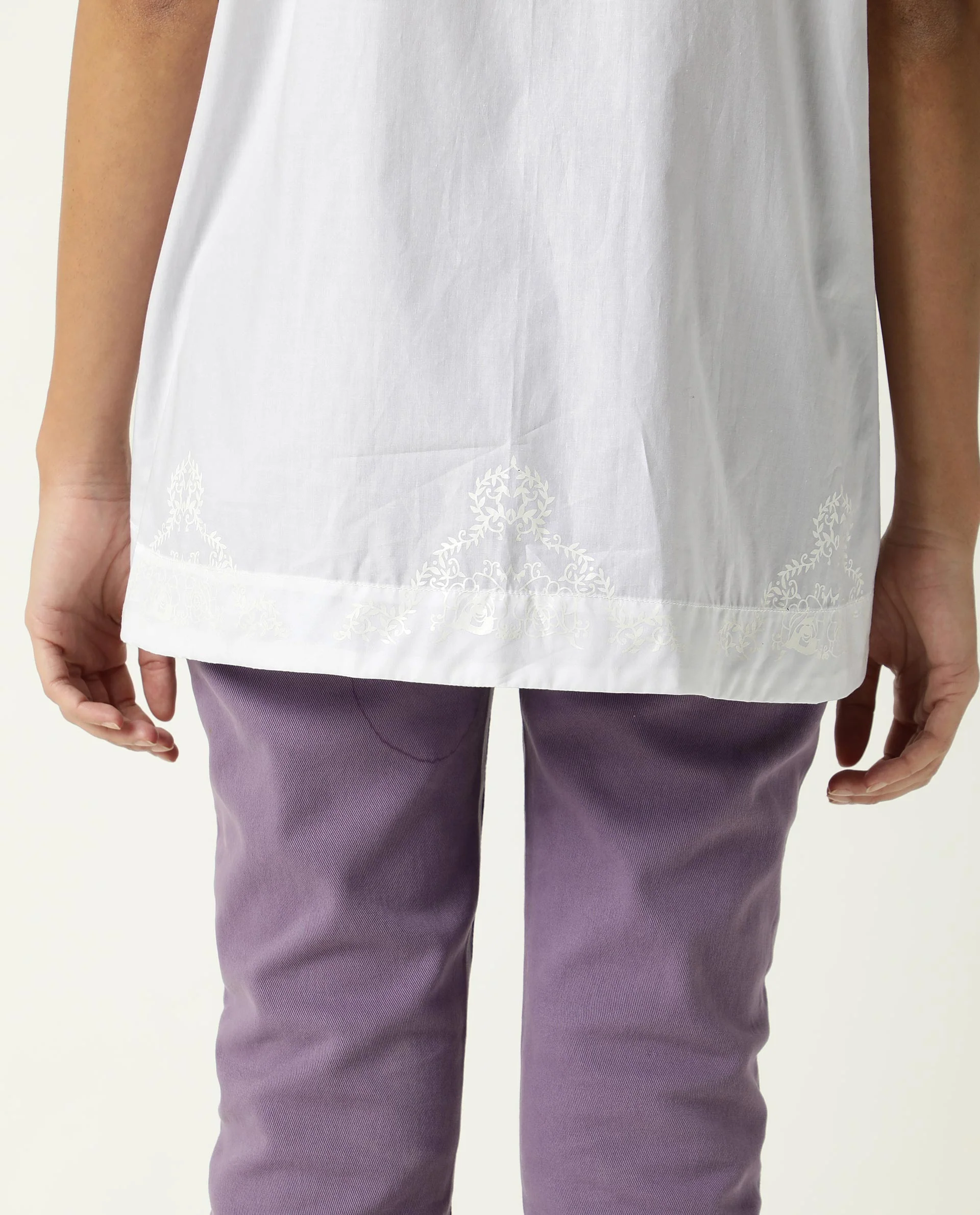 Rareism Women's Flick White Cotton Spread Collar Plain Regular Fit Top - Image 5