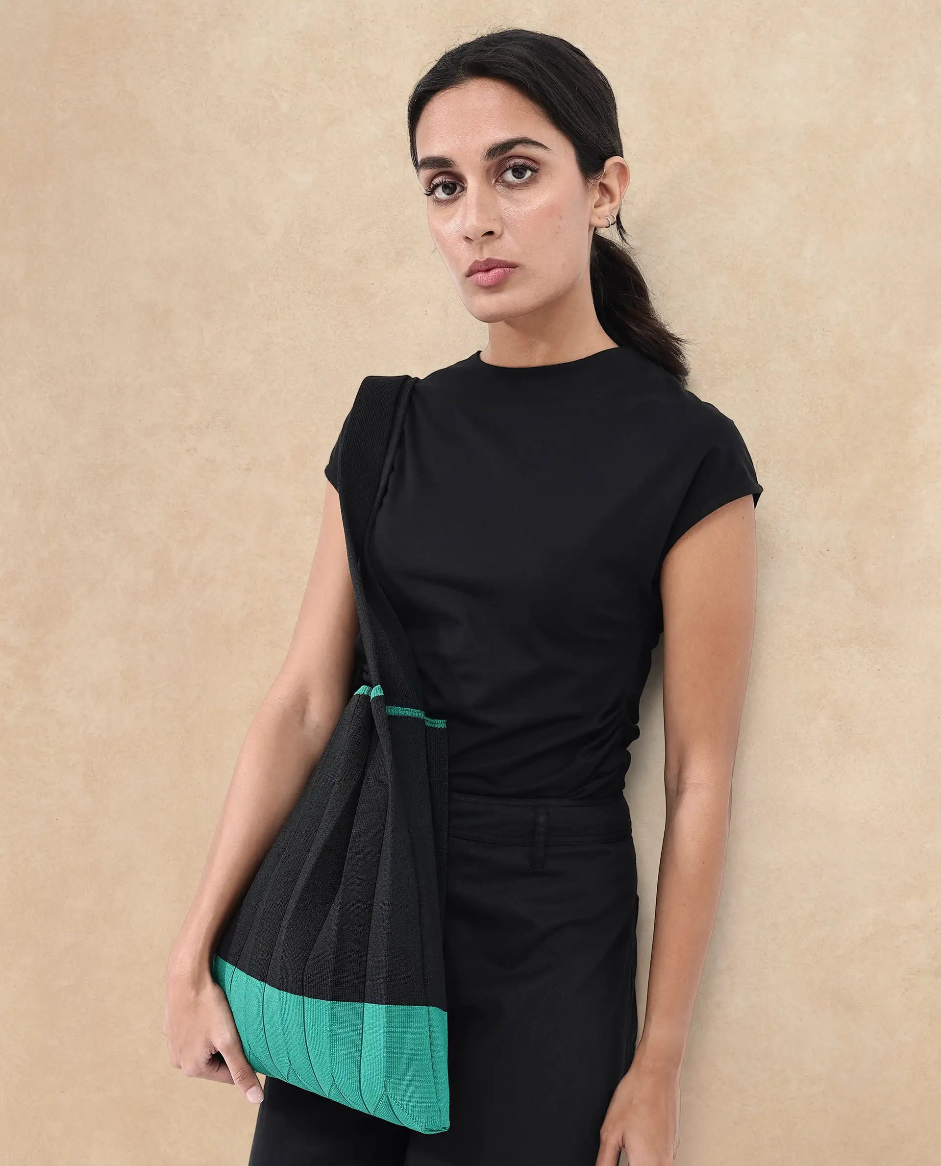 Rareism Articale Women Flounce Black Fabric Polyester Fabric Colorblock Knitted Tote Bag - Image 3