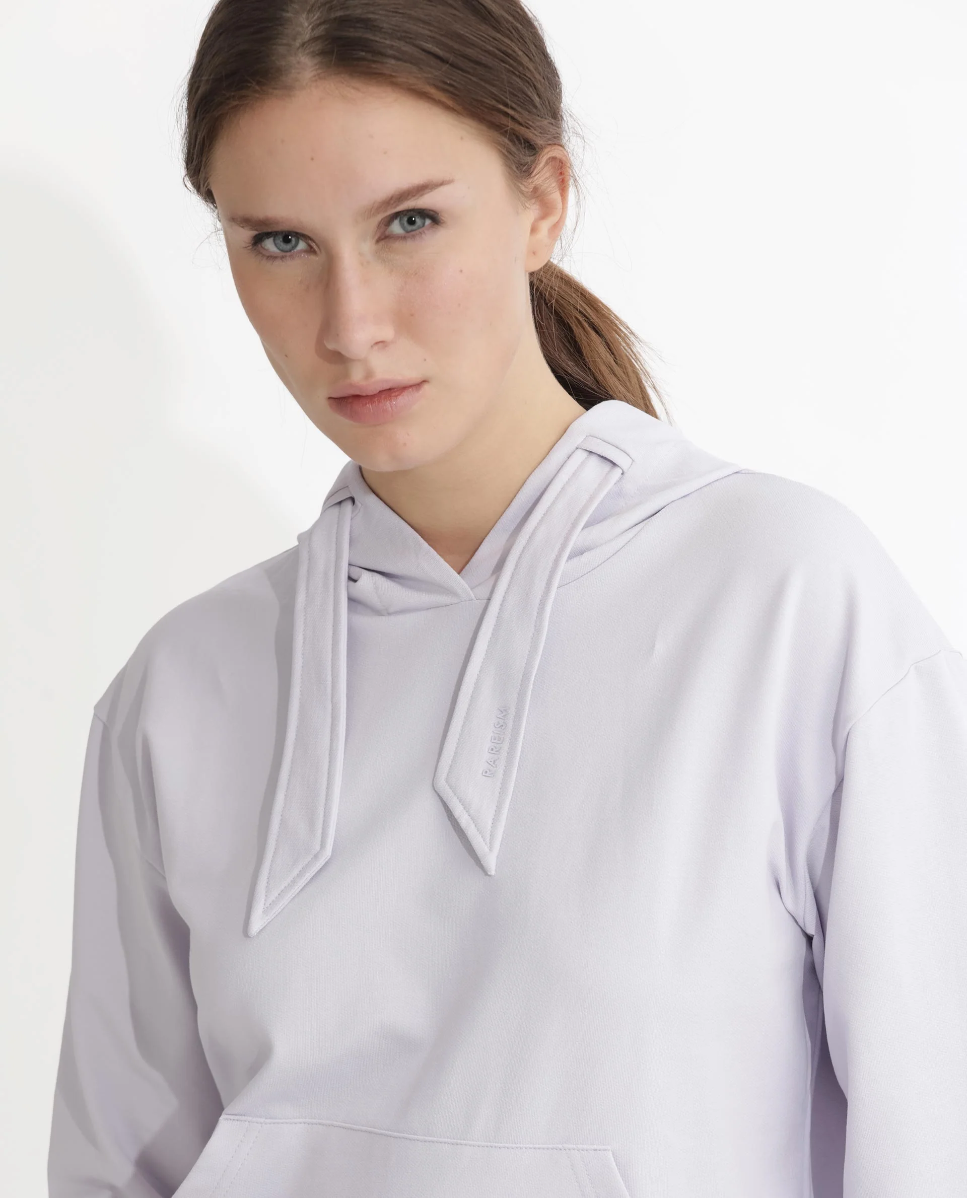 Rareism Women's Flynn Pastel Purple Cotton Blend Hooded Plain Regular Fit Sweatshirt - Image 3