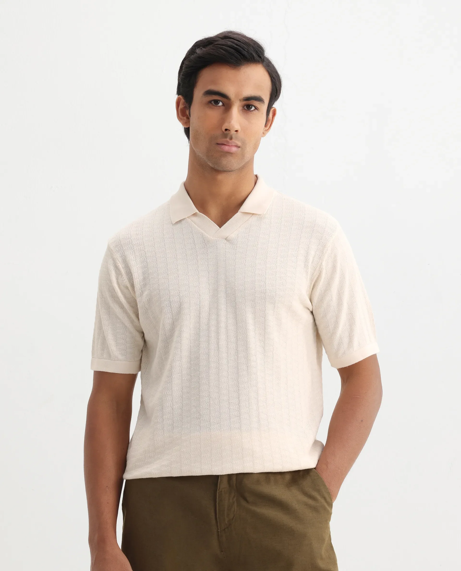 Rare Rabbit Men's Foix Off White Cotton Plain Regular Fit Half Sleeve Polo - Image 3