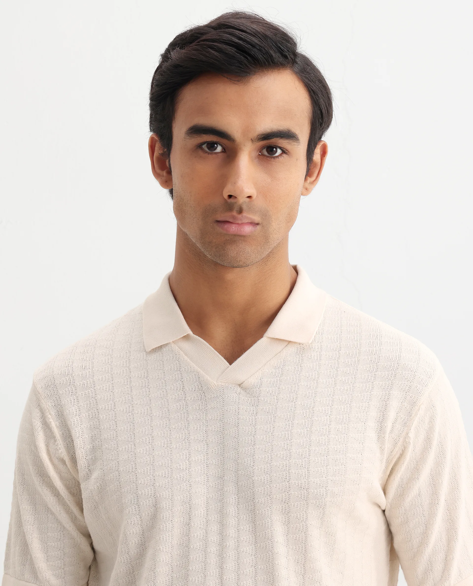 Rare Rabbit Men's Foix Off White Cotton Plain Regular Fit Half Sleeve Polo - Image 4