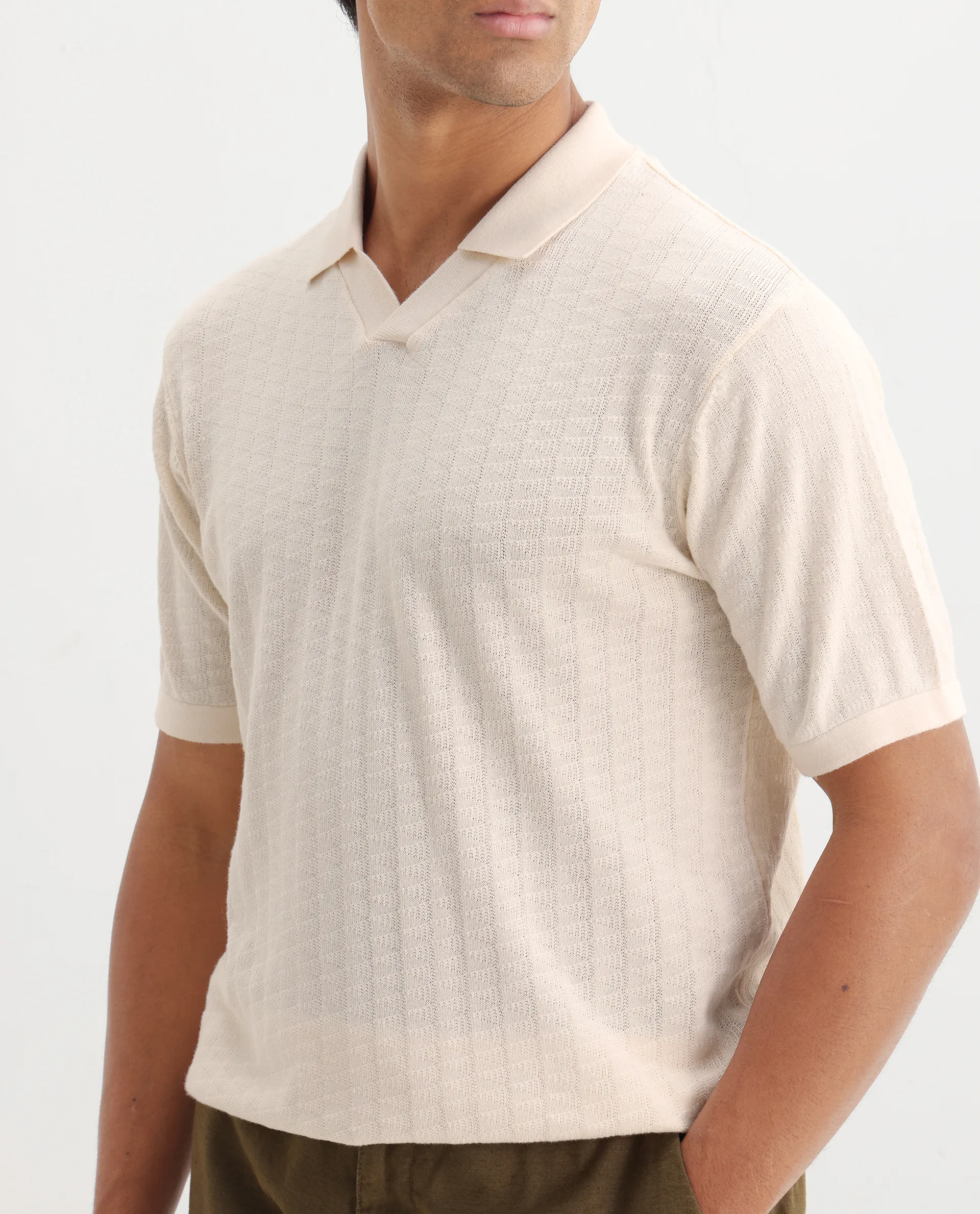 Rare Rabbit Men's Foix Off White Cotton Plain Regular Fit Half Sleeve Polo - Image 5