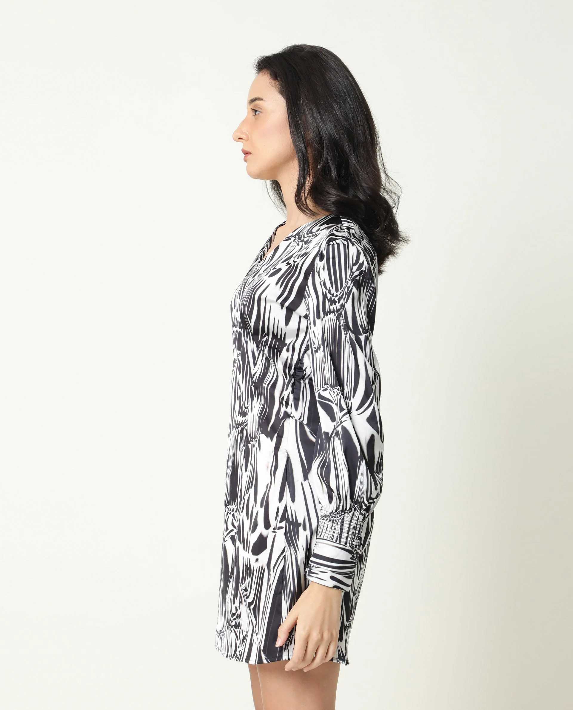 Rareism Women Fold Black Abstract Print Band Collar 3/4 Sleeves With Cuff Mini Dress - Image 7