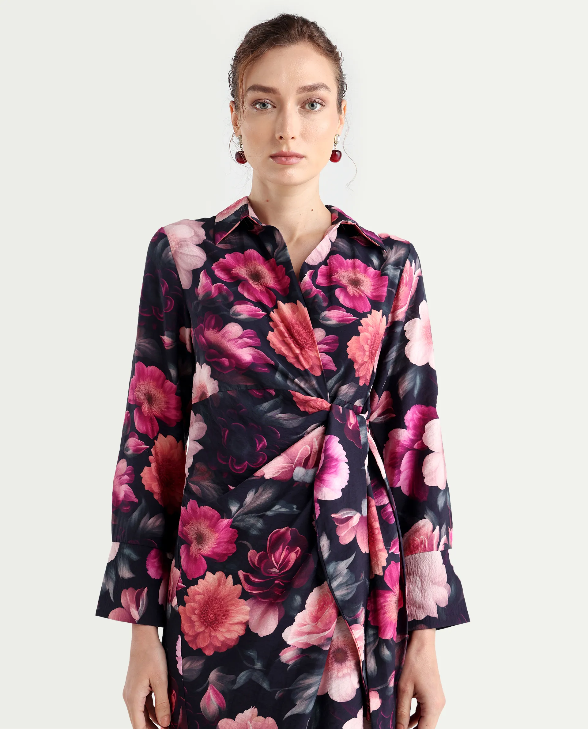 Rareism Women's Frastio Sc Black Viscose Blend Drop Collar Floral Print Extended Sleeves Maxi Straight Fit Dress - Image 4