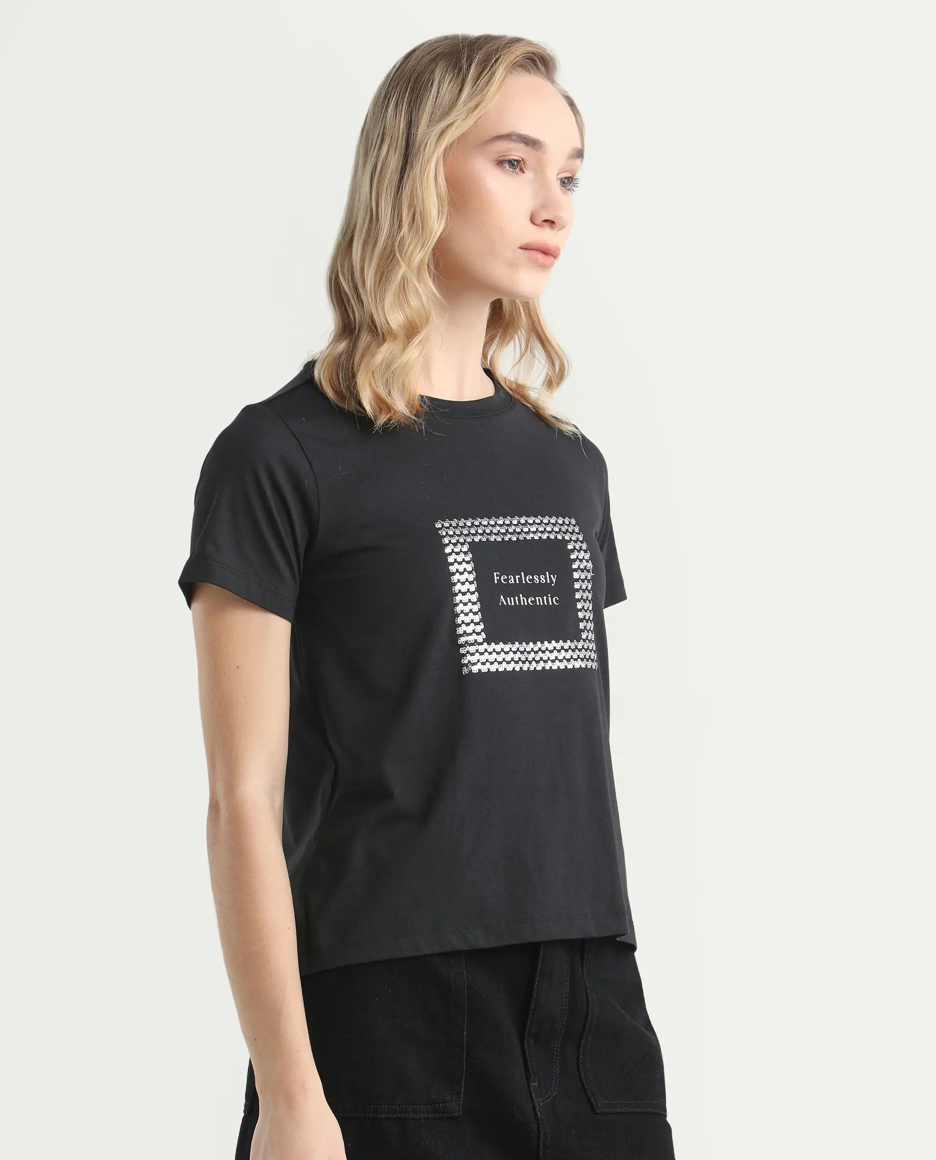 Rareism Women's Frunta Black Cotton Blend Crew Neck Graphic Print Regular Fit T-Shirt - Image 6