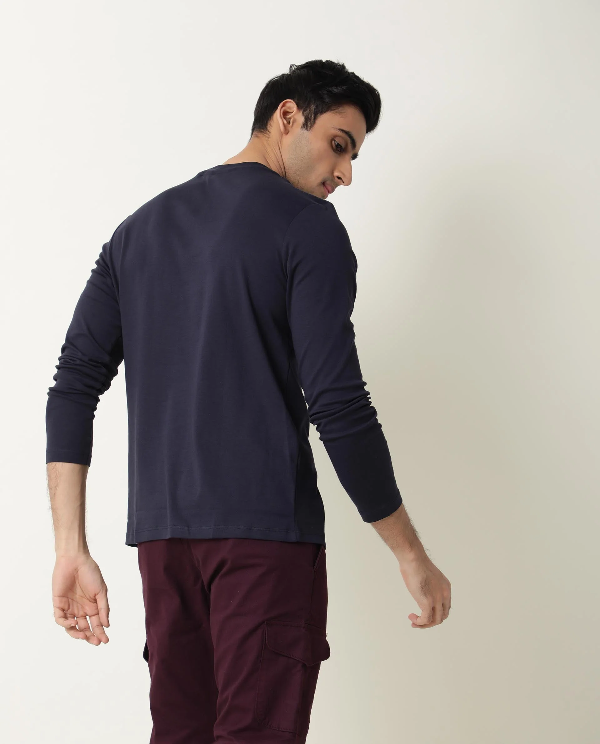 Rare Rabbit Men's Full Navy Cotton Plain Slim Fit Half Sleeve Crew Neck T-Shirt - Image 9