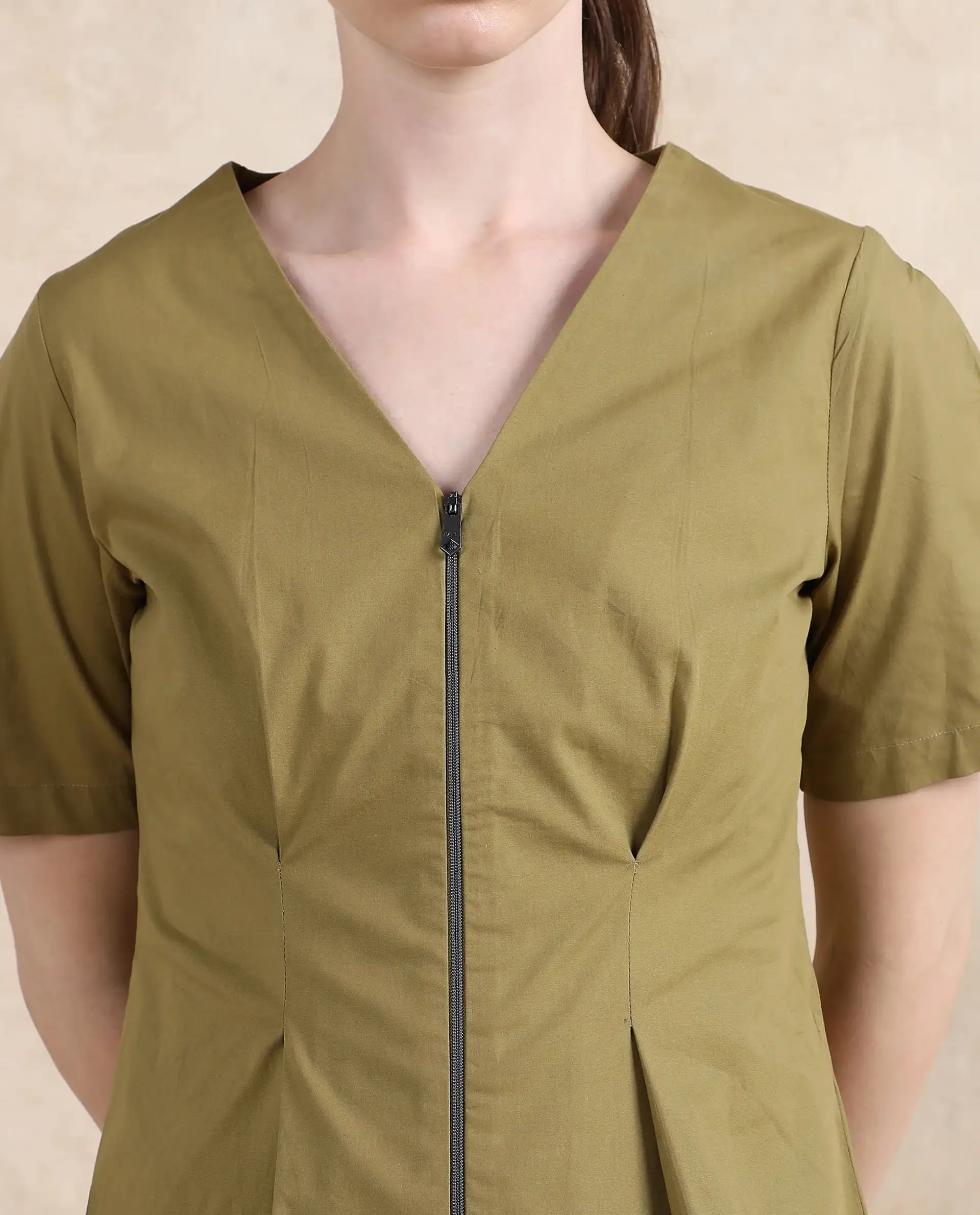 Rareism Women's Funit Dusky Olive Cotton Blend V-Neck Plain Fashion Sleeve Crop Regular Fit Top - Image 2