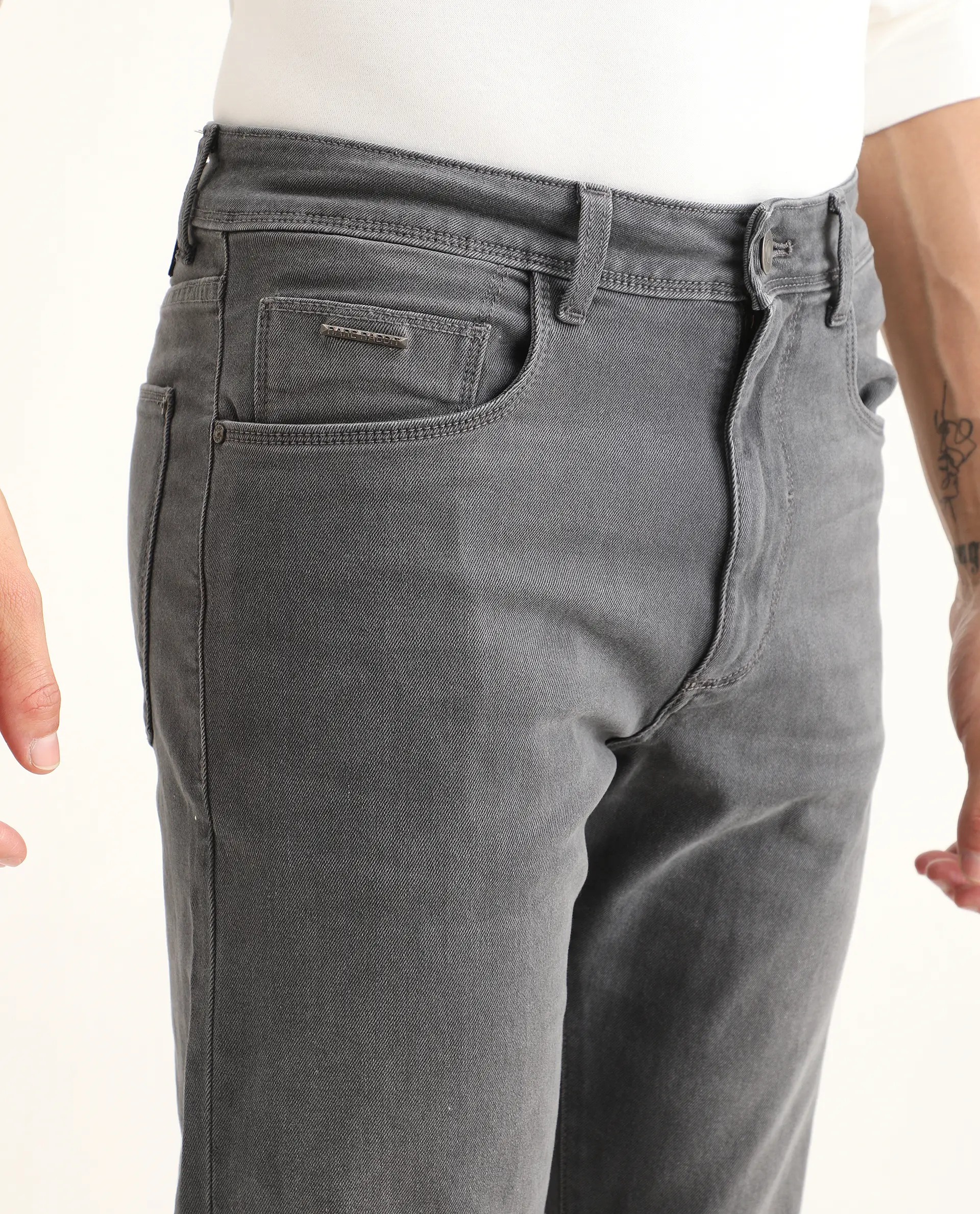 Rare Rabbit Men's Fyod 26 Dark Grey Cotton Blend Fabric Morris Regular Fit Plain Jeans - Image 3