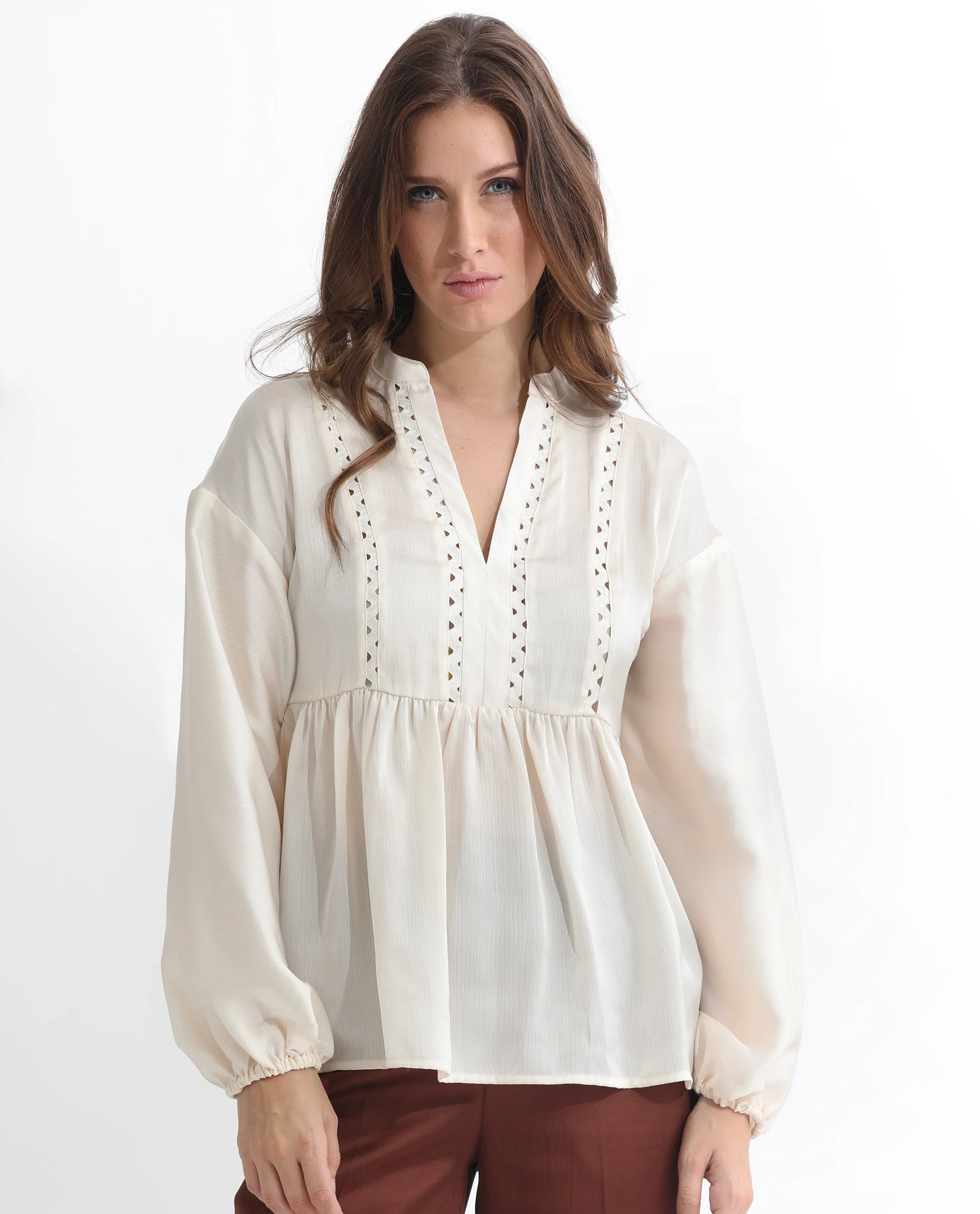 Rareism Women's Gail Off White Polyester V-Neck Plain Cuffed Sleeve Relaxed Fit Top - Image 3