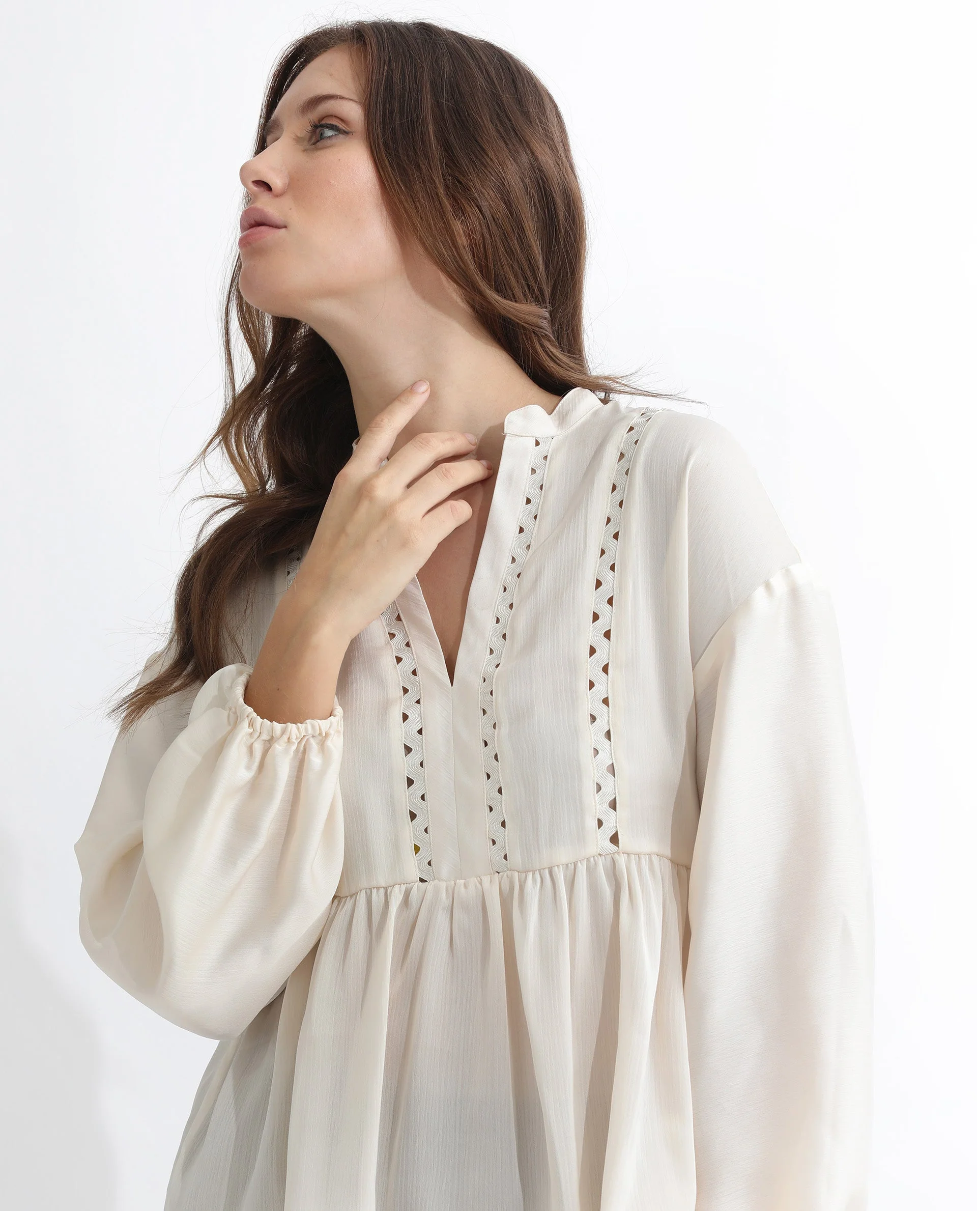 Rareism Women's Gail Off White Polyester V-Neck Plain Cuffed Sleeve Relaxed Fit Top - Image 6