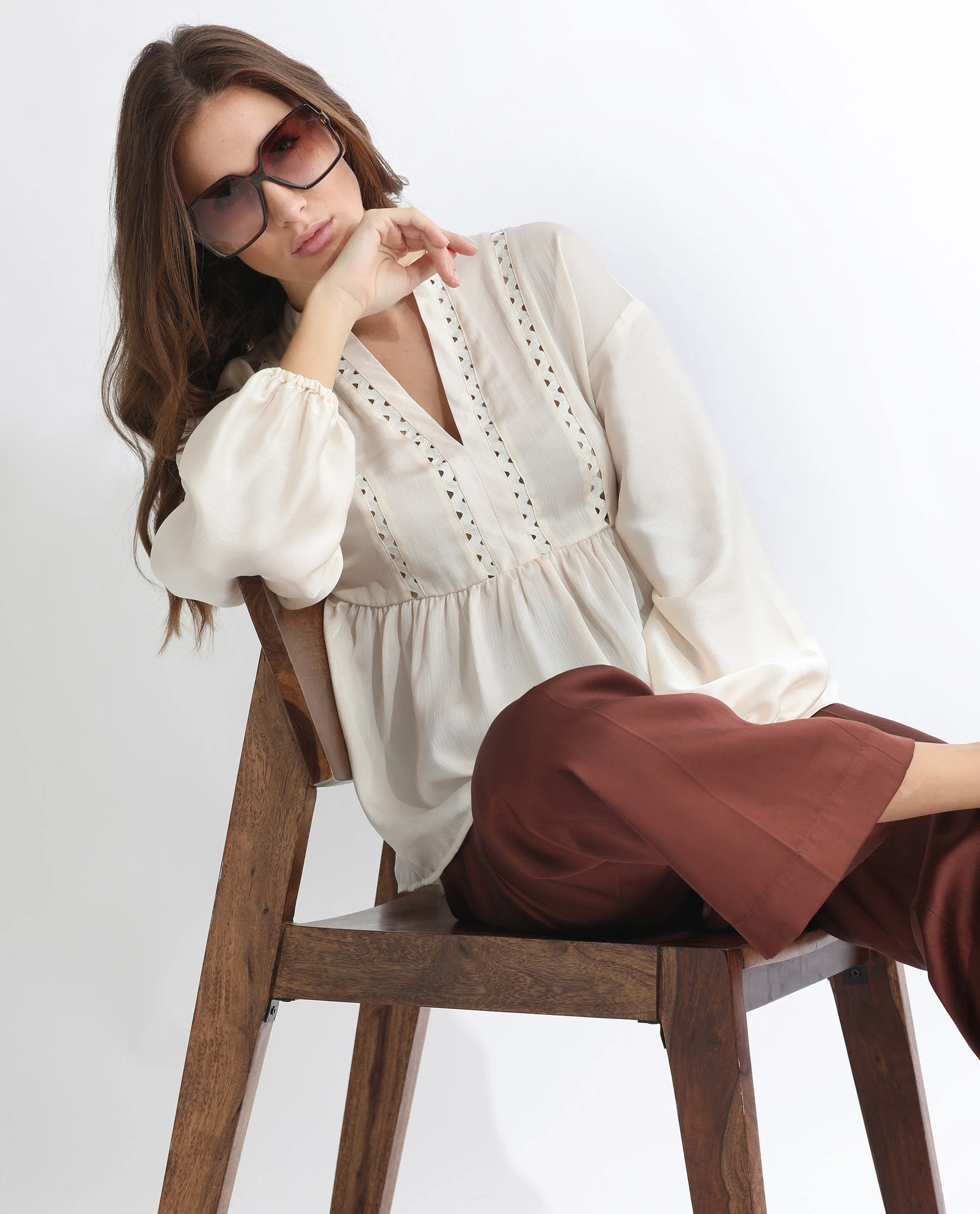 Rareism Women's Gail Off White Polyester V-Neck Plain Cuffed Sleeve Relaxed Fit Top - Image 7