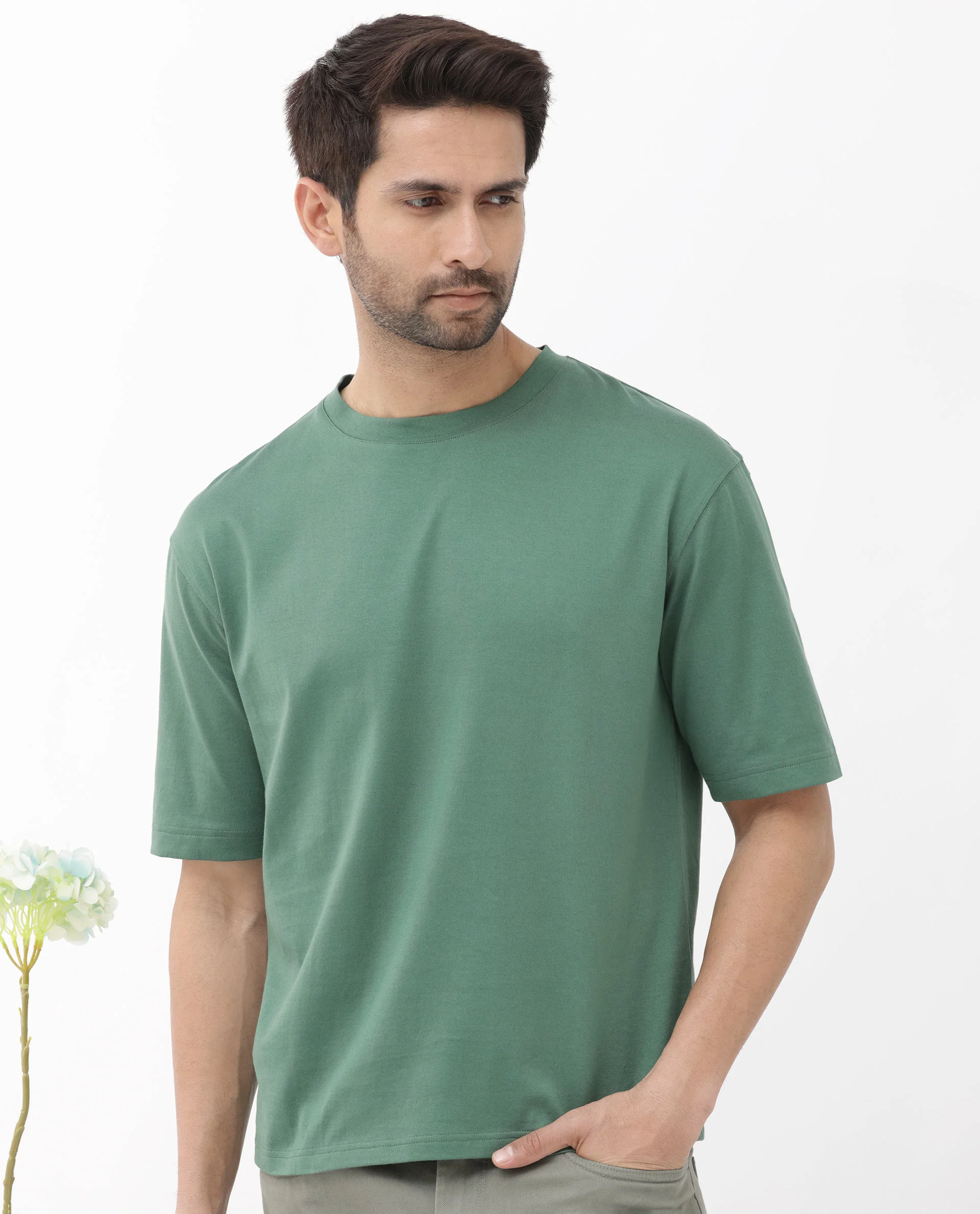 Rare Rabbit Men's Gallos Green Cotton Plain Oversized Fit Half Sleeve Crew Neck T-Shirt - Image 7