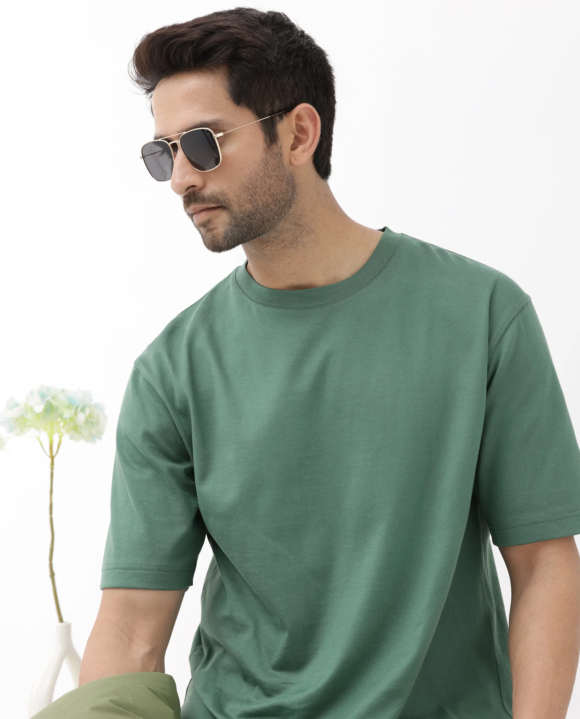 Rare Rabbit Men's Gallos Green Cotton Plain Oversized Fit Half Sleeve Crew Neck T-Shirt - Image 9