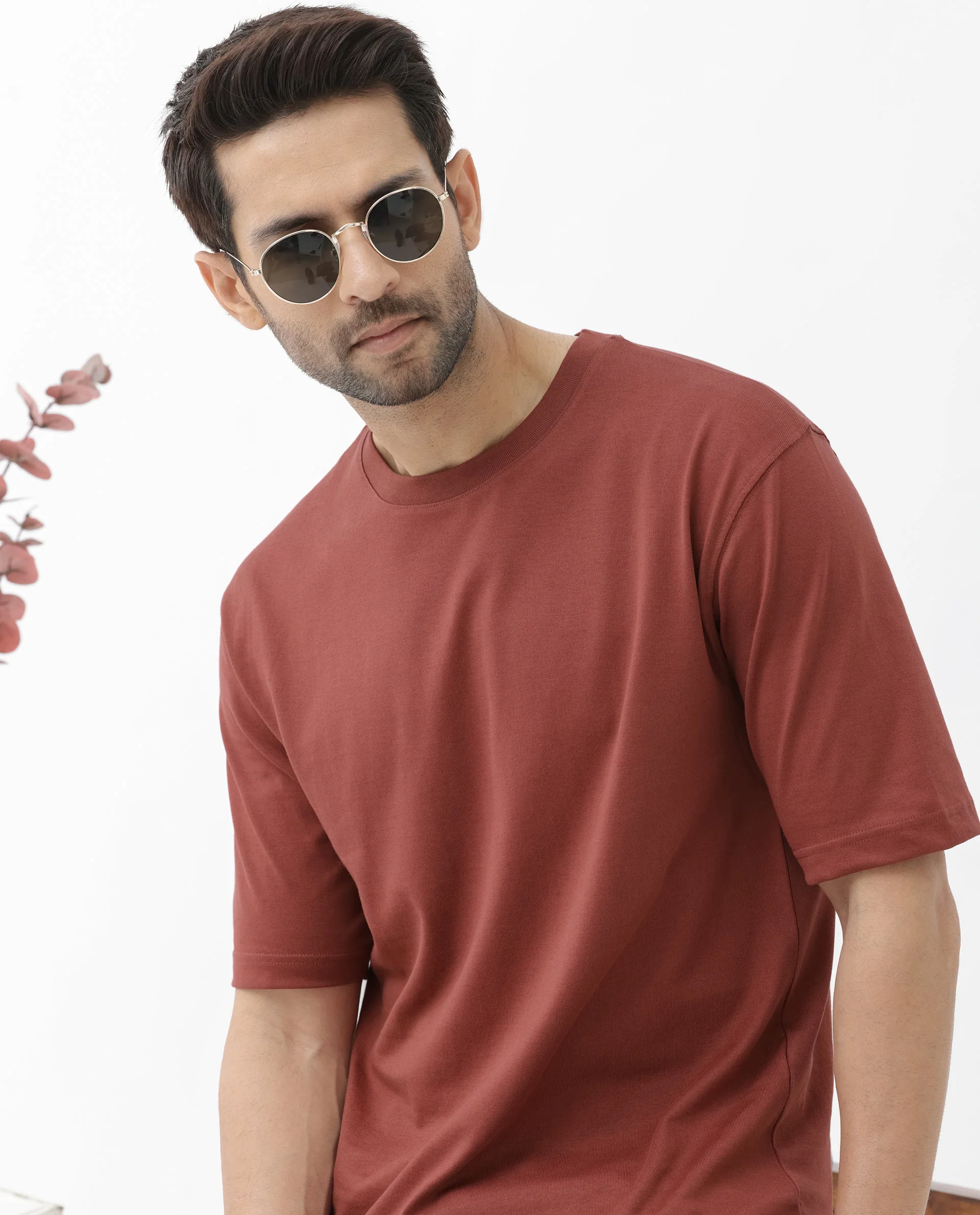 Rare Rabbit Men's Gallos Rust Cotton Plain Oversized Fit Half Sleeve Crew Neck T-Shirt - Image 3