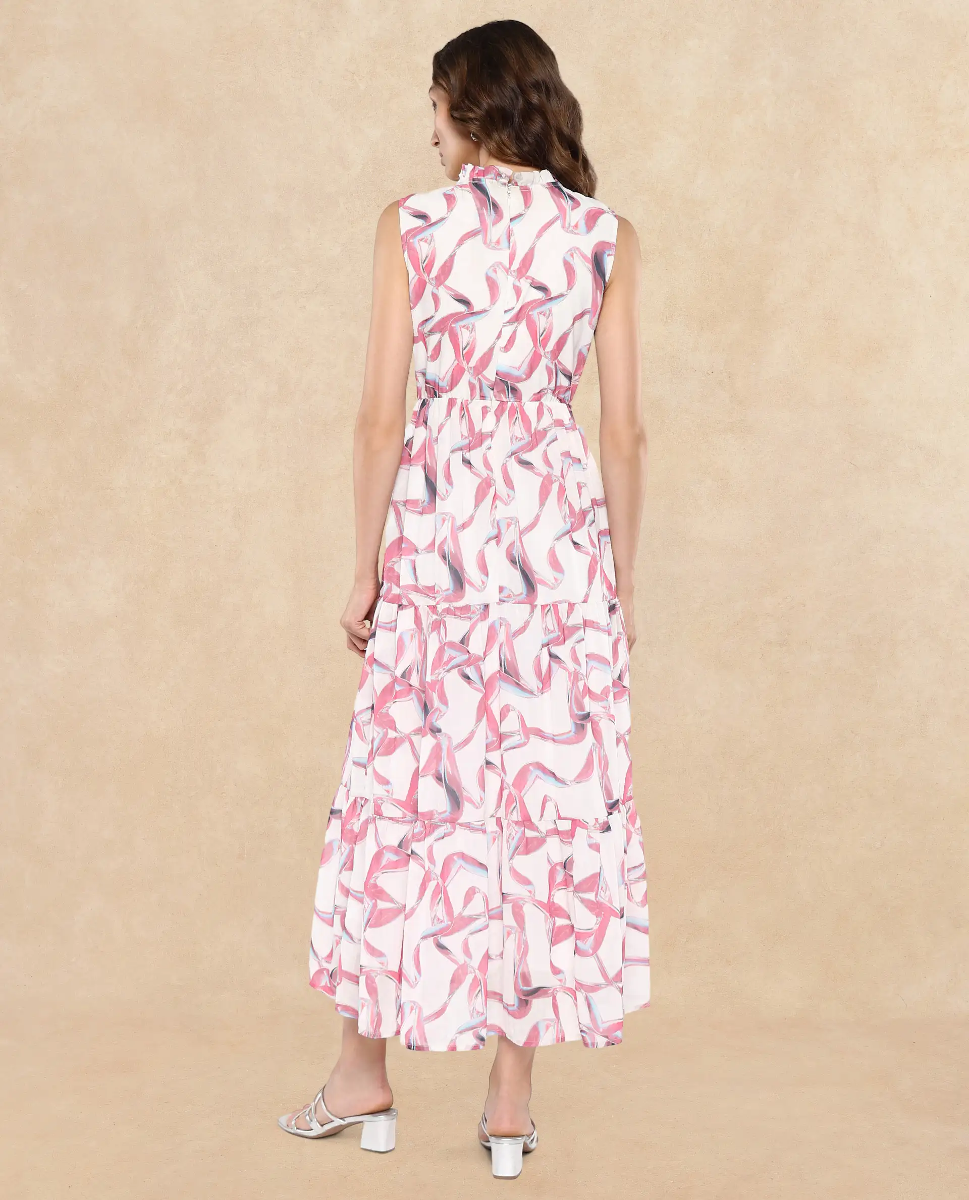Rareism Women's Garp White Cotton Sweetheart Neck Abstract Print Sleeveless Maxi Tiered Dress - Image 7