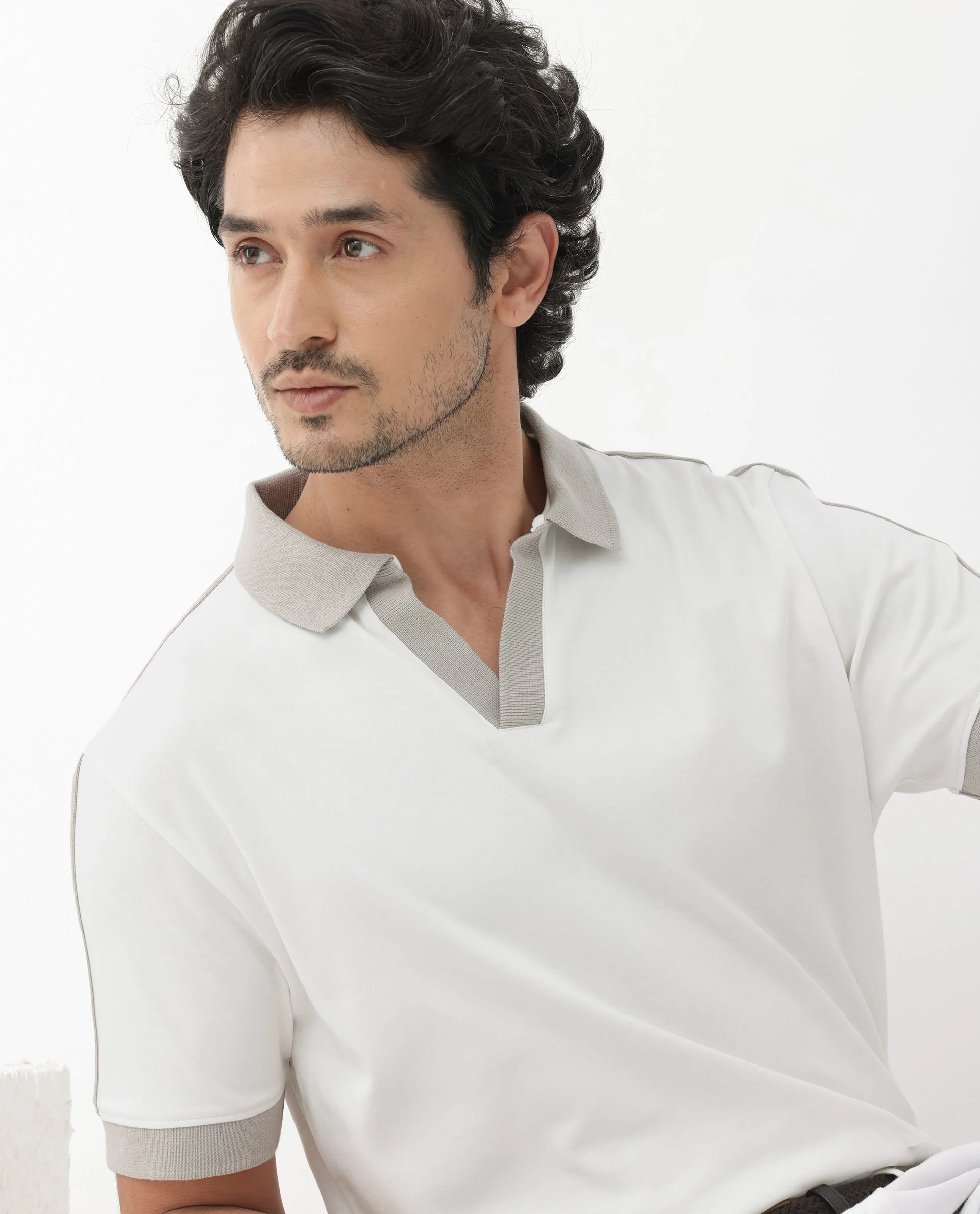 Rare Rabbit Men's Geller White Cotton Plain Regular Fit Half Sleeve Polo - Image 8