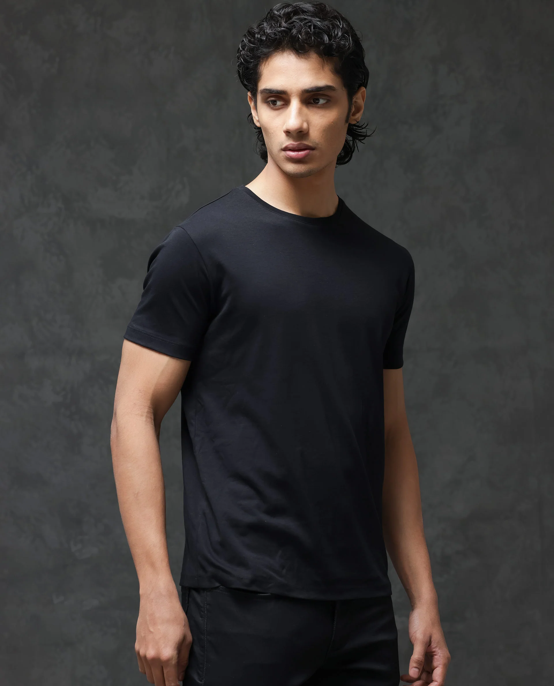 Rare Rabbit Men's Gis Black Cotton Plain Slim Fit Half Sleeve Crew Neck T-Shirt - Image 3