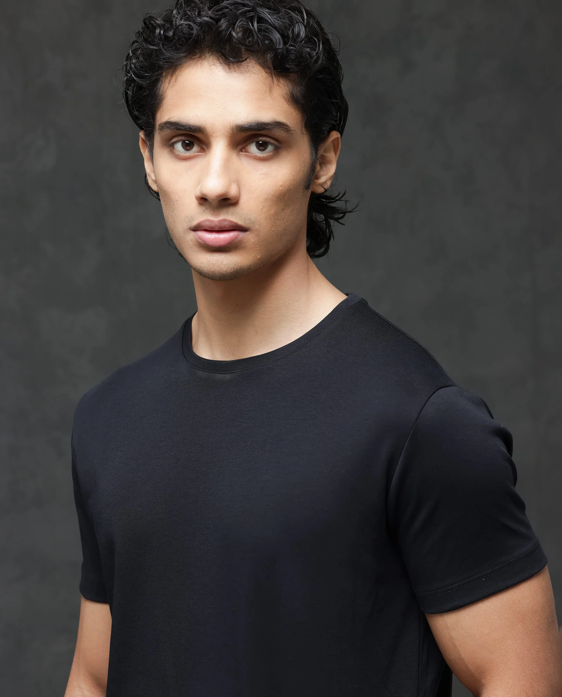 Rare Rabbit Men's Gis Black Cotton Plain Slim Fit Half Sleeve Crew Neck T-Shirt - Image 4