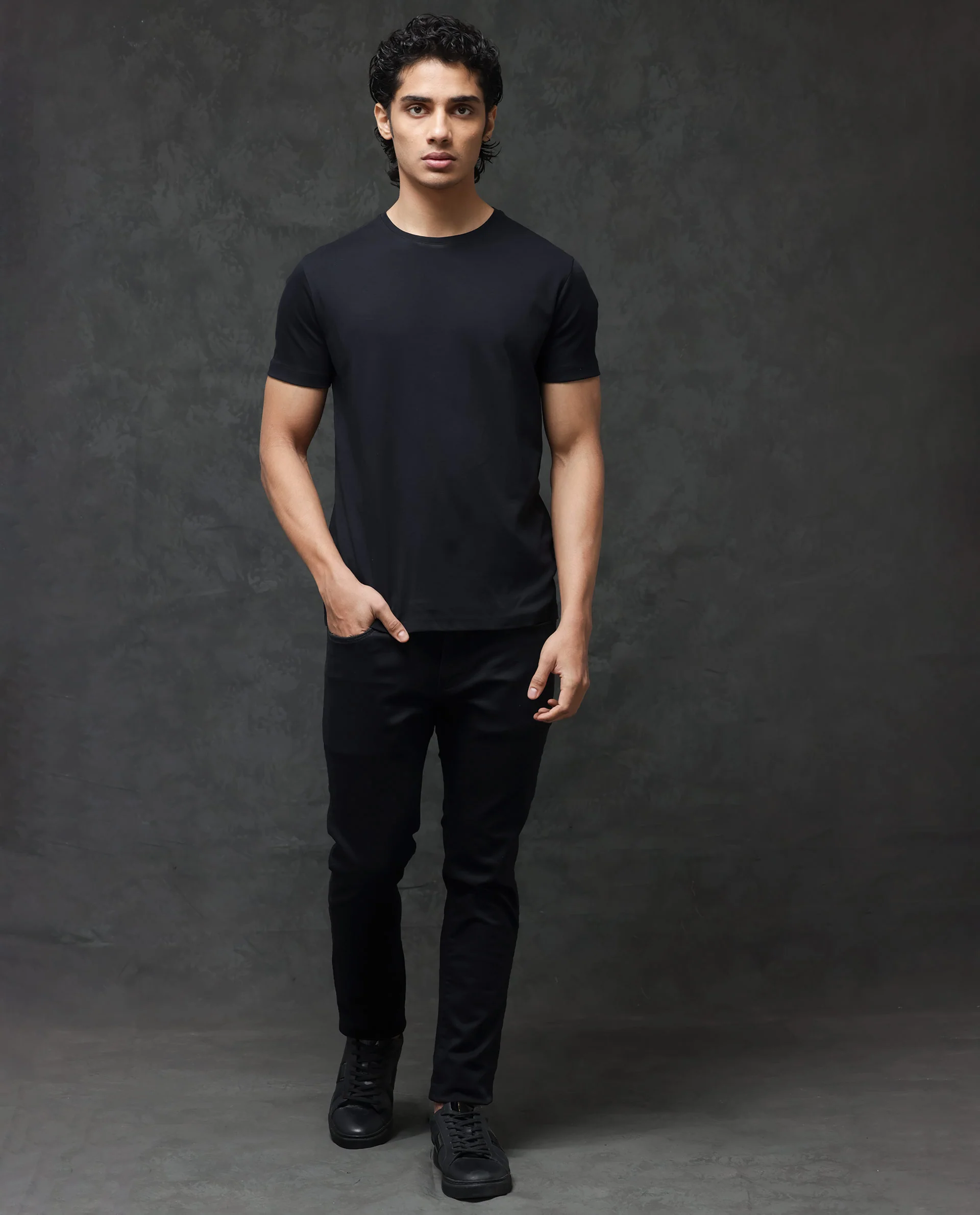Rare Rabbit Men's Gis Black Cotton Plain Slim Fit Half Sleeve Crew Neck T-Shirt - Image 9