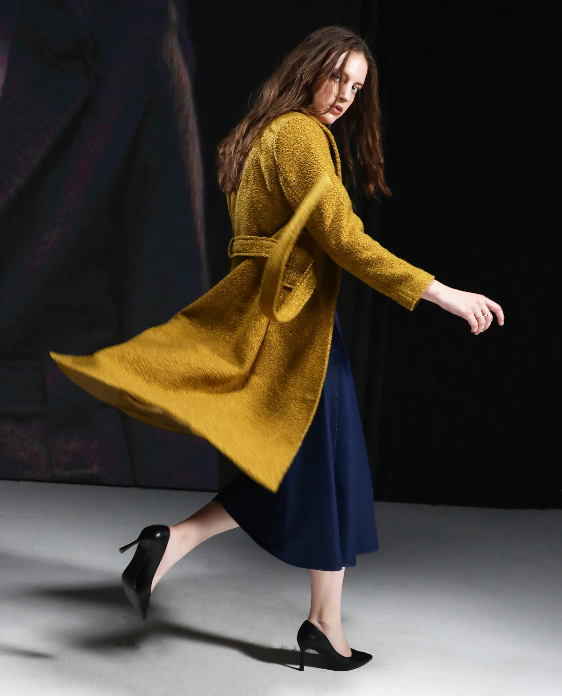Rareism Women's Gisbor Yellow Sherpa Lapel Neck Plain Midi Regular Fit Jacket - Image 10
