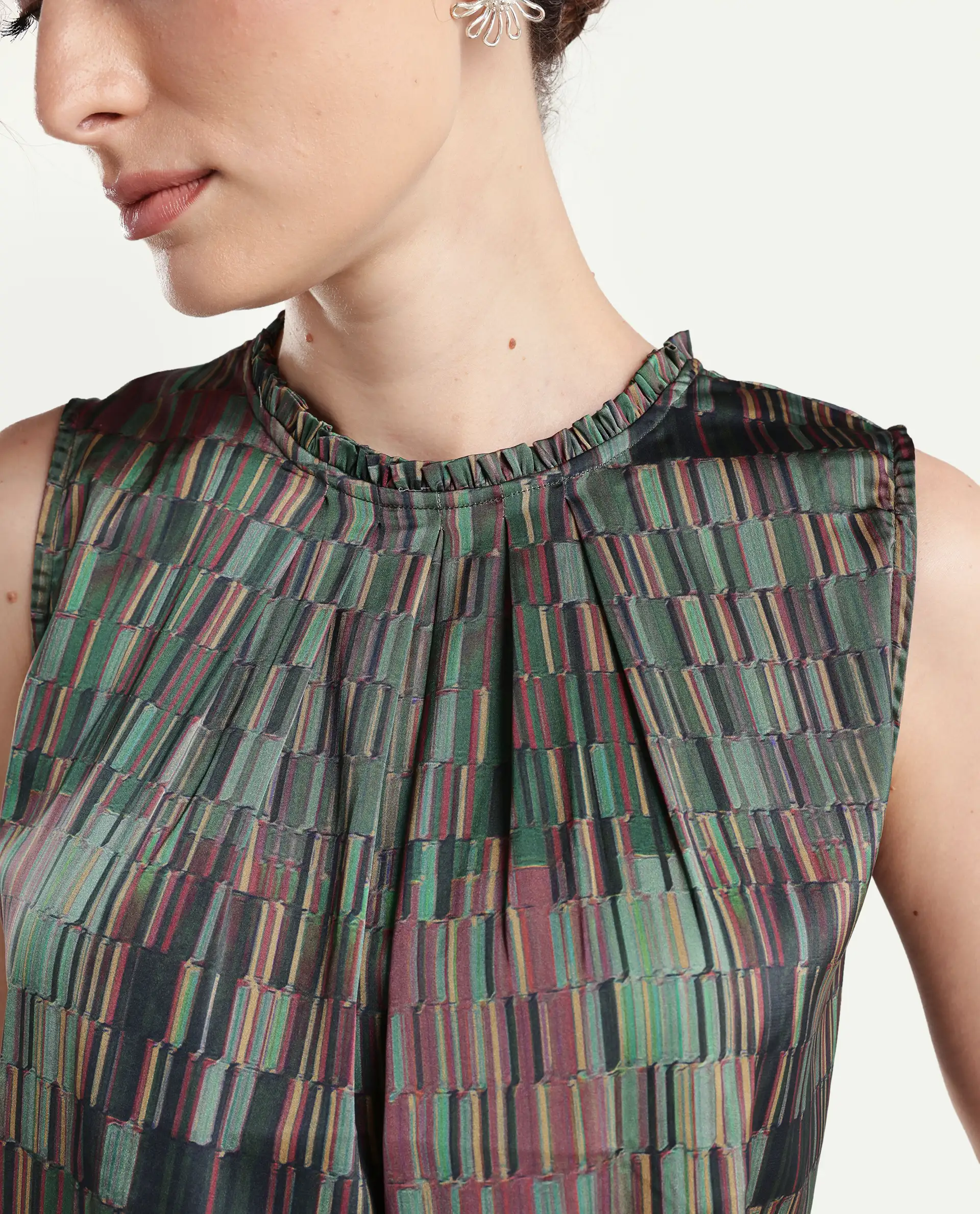 Rareism Women's Giselle Olive Polyester Crew Neck Geometric Print Sleeveless Regular Fit Top - Image 4