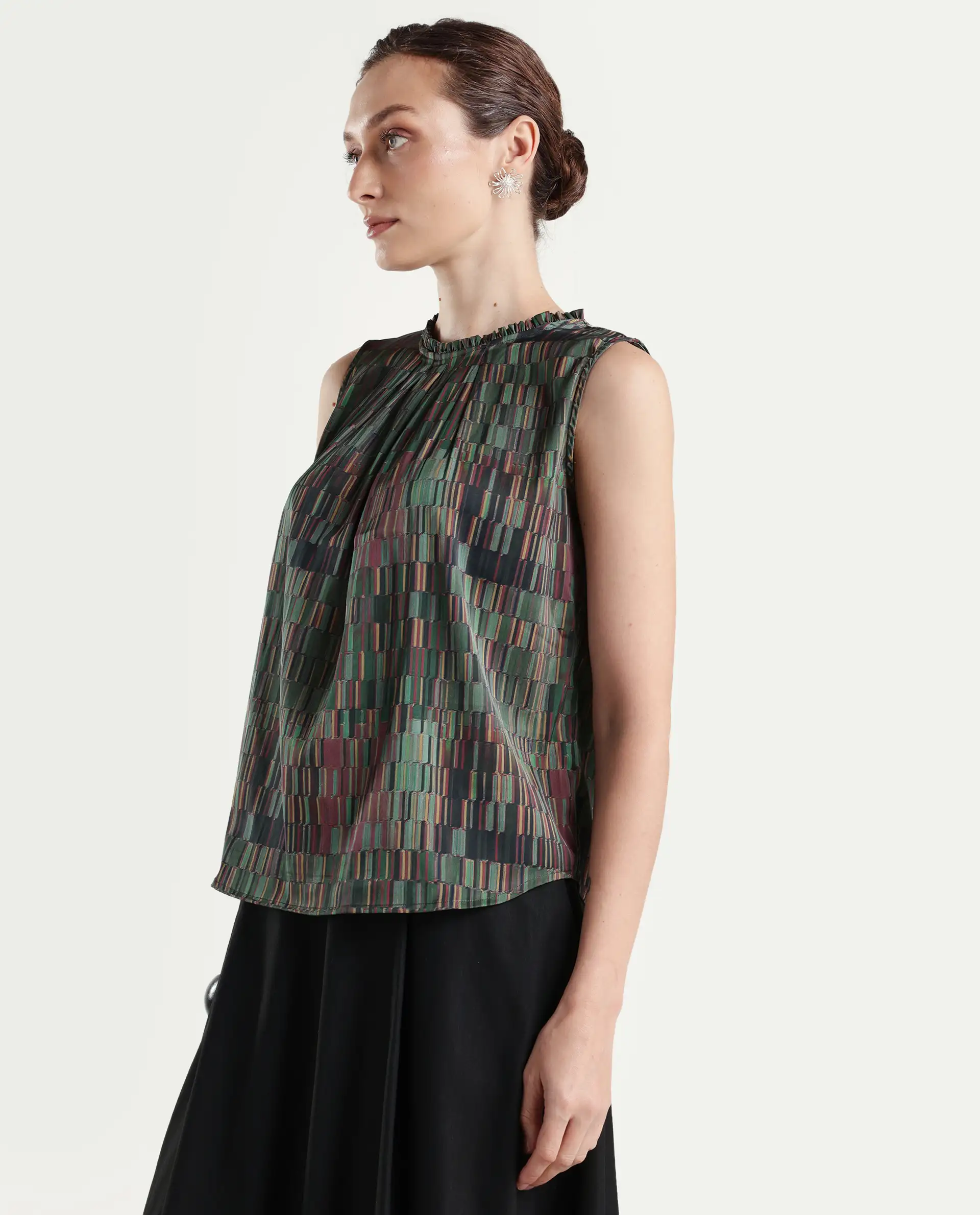 Rareism Women's Giselle Olive Polyester Crew Neck Geometric Print Sleeveless Regular Fit Top - Image 5