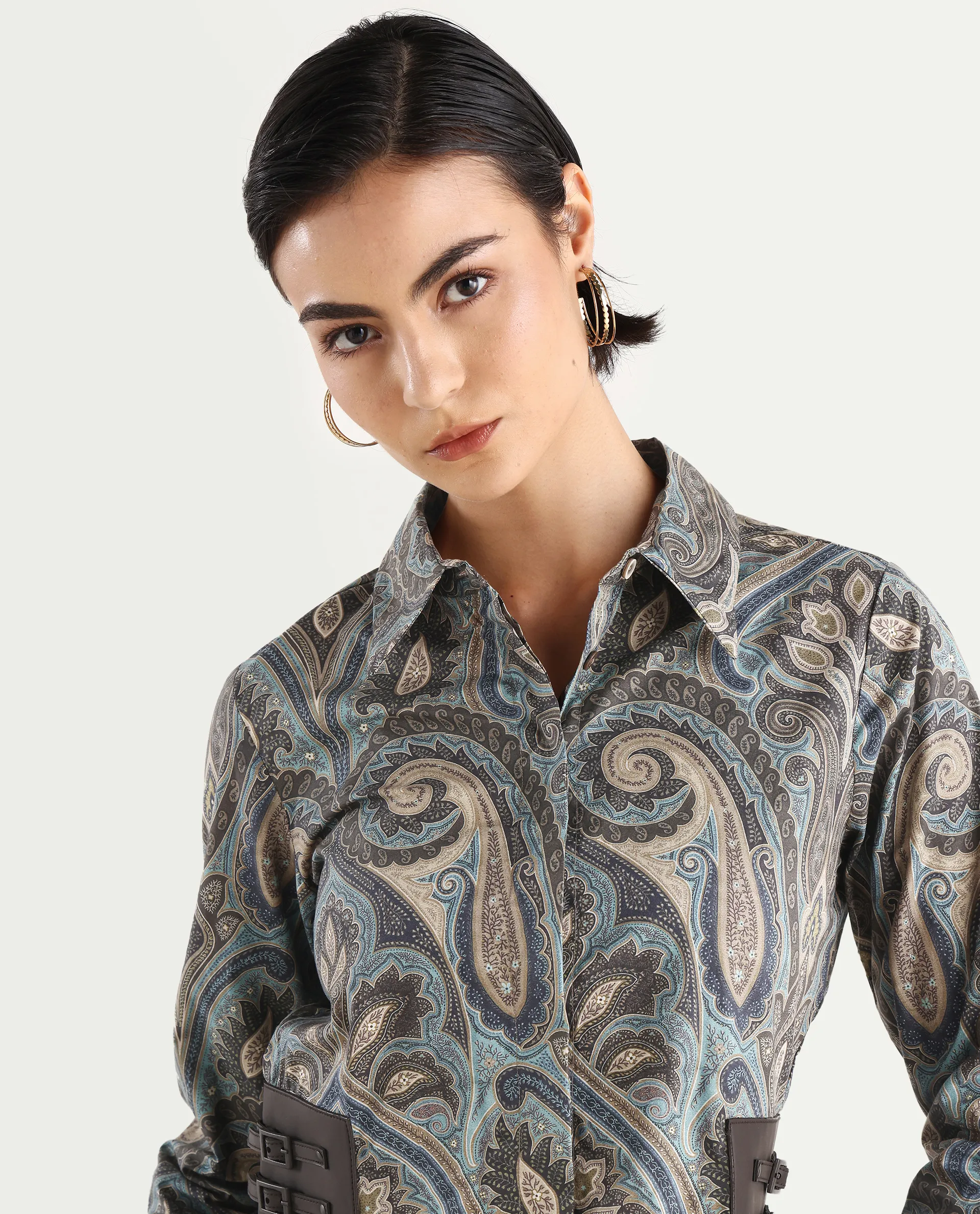 Rareism Women's Gister Multi Cotton Drop Collar Paisley Print Cuffed Sleeve Crop Regular Fit Shirt - Image 4