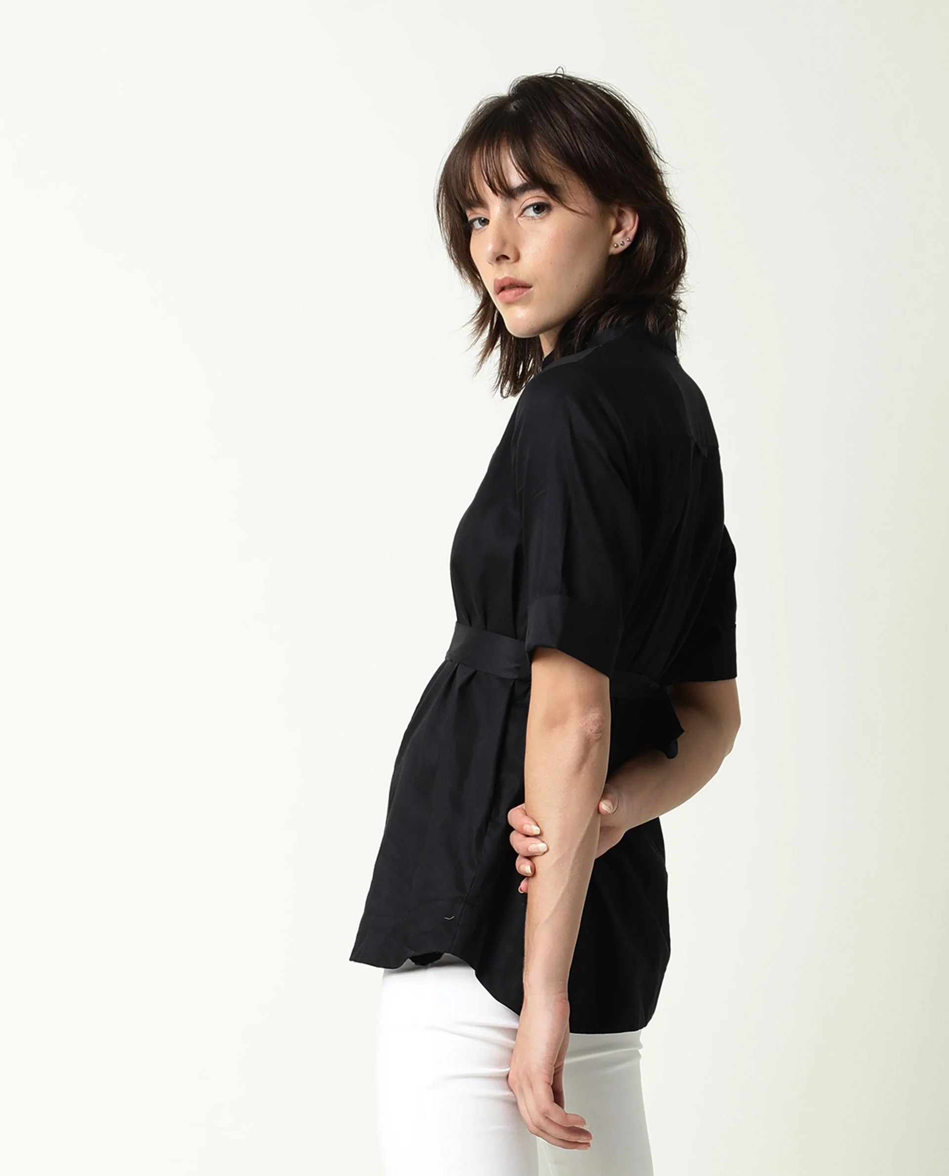 Rareism Women's Glitter Black Spread Collar Plain Knee Length Relaxed Fit Top - Image 5