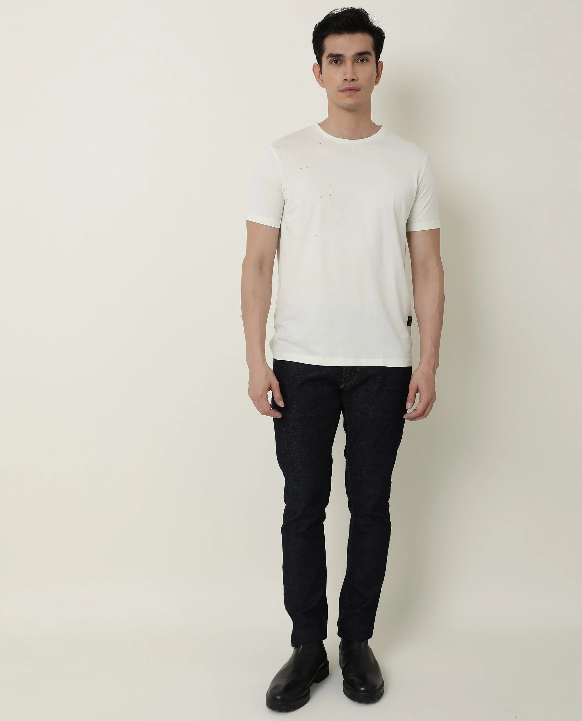 Rare Rabbit Men's Graph Green Cotton Plain Slim Fit Half Sleeve Crew Neck T-Shirt - Image 2