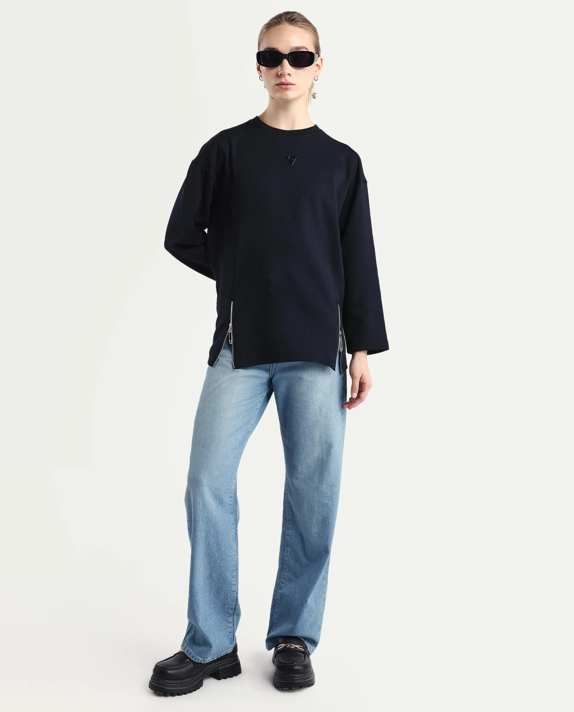 Rareism Women's Gravity Black Cotton Blend Crew Neck Plain Hip Length Relaxed Fit Sweatshirt - Image 2