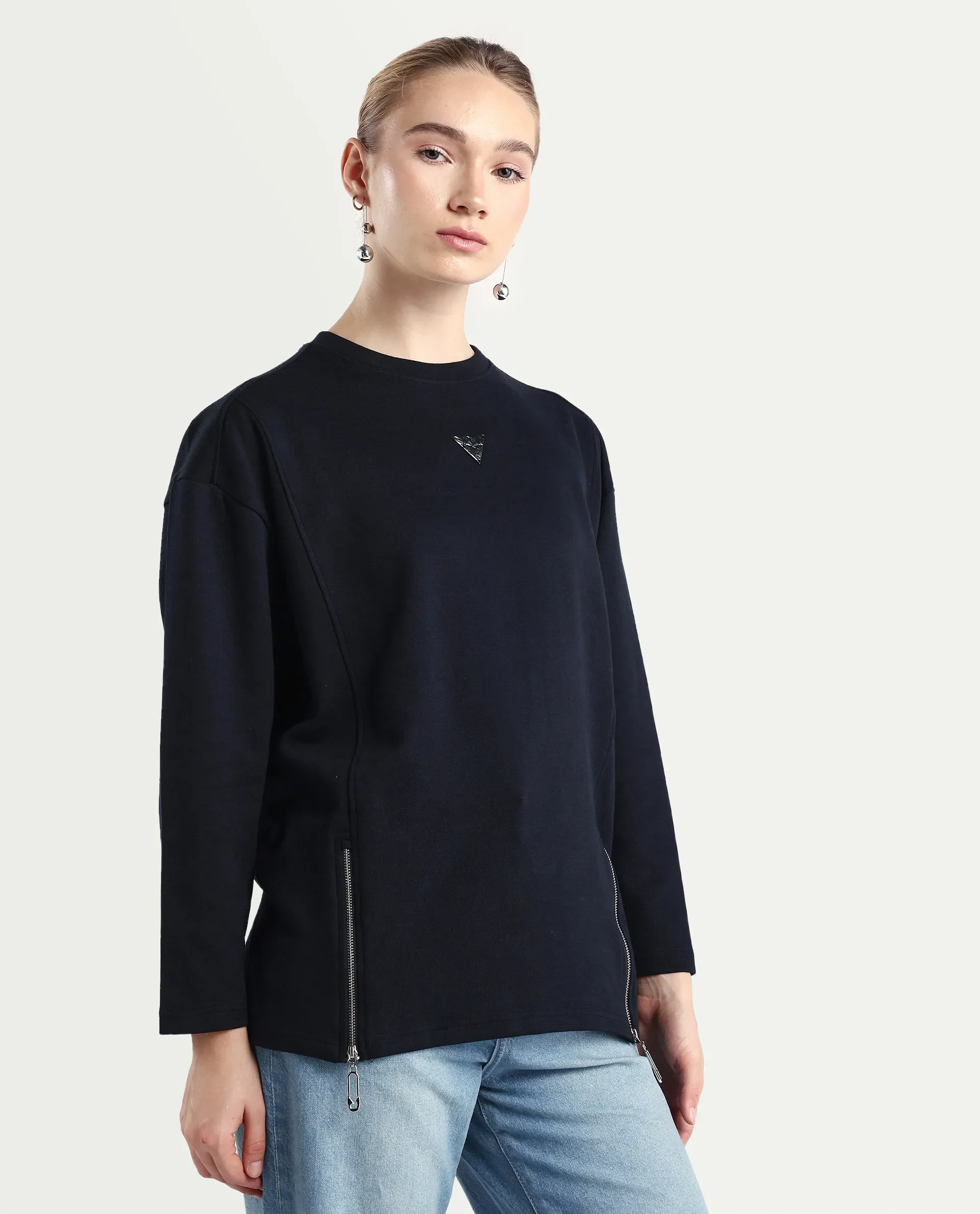 Rareism Women's Gravity Black Cotton Blend Crew Neck Plain Hip Length Relaxed Fit Sweatshirt - Image 5
