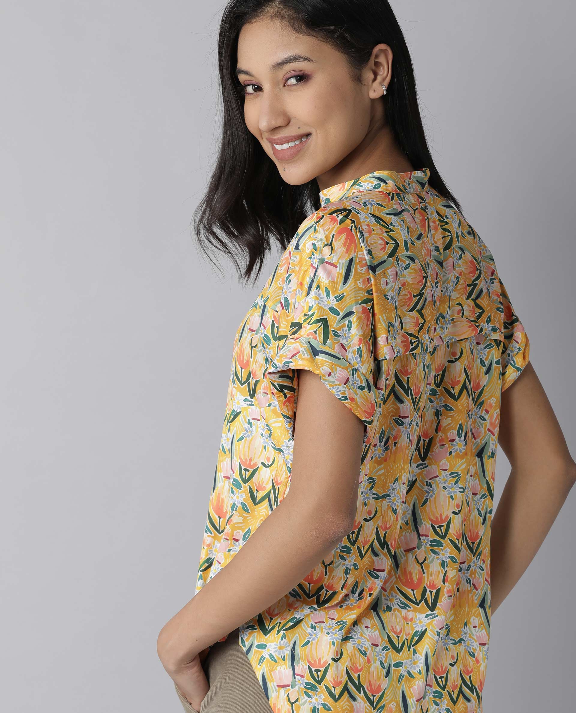 Rareism Women Greenage Yellow Top Short Sleeves Printed - Image 5