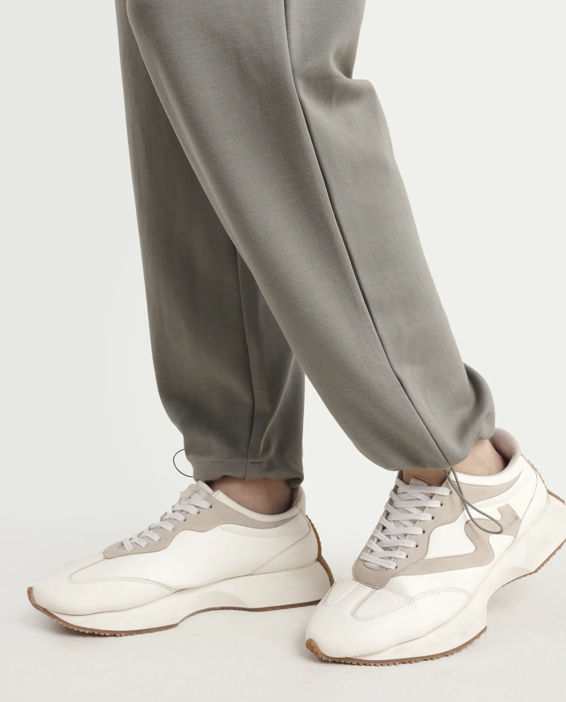Rareism Women's Gumushane Green Modal Blend Plain Ankle Length Straight Fit Track Pant - Image 5