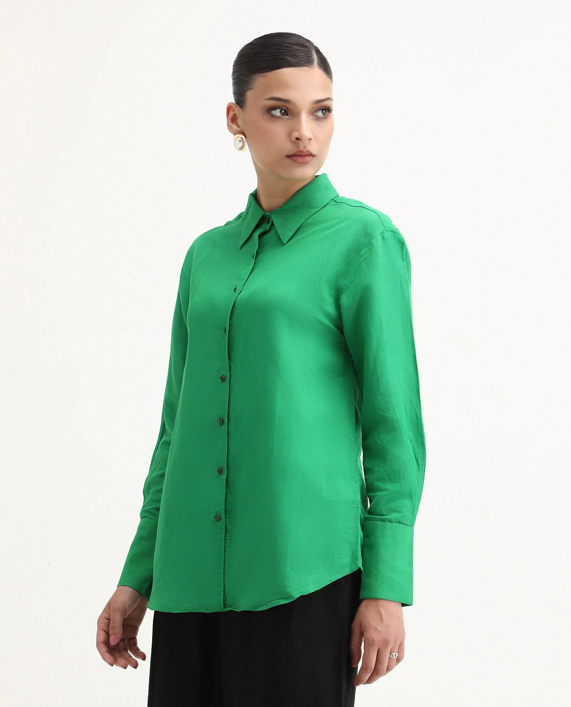 Rareism Women's Harper Green Linen Spread Collar Plain Regular Fit Top - Image 4