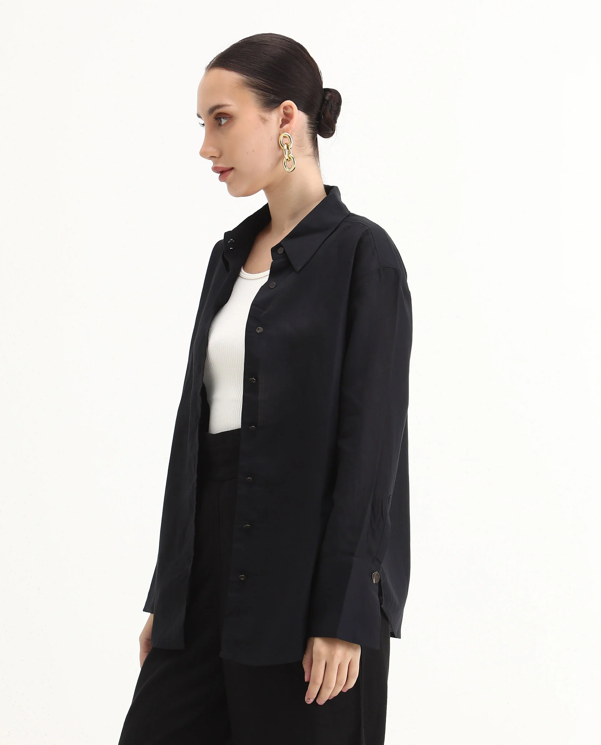 Rareism Women's Harper Black Linen Spread Collar Plain Regular Fit Top - Image 4