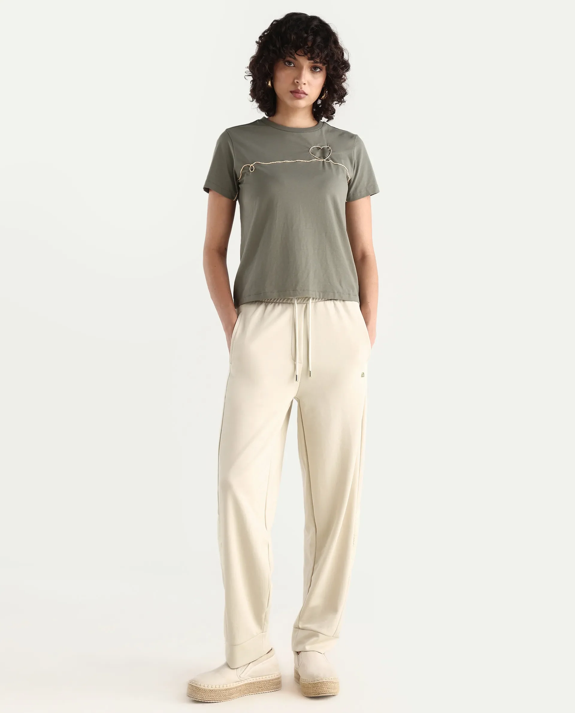 Rareism Women's Hastane Off White Modal Blend Ankle Length Regular Fit Track Pant - Image 2