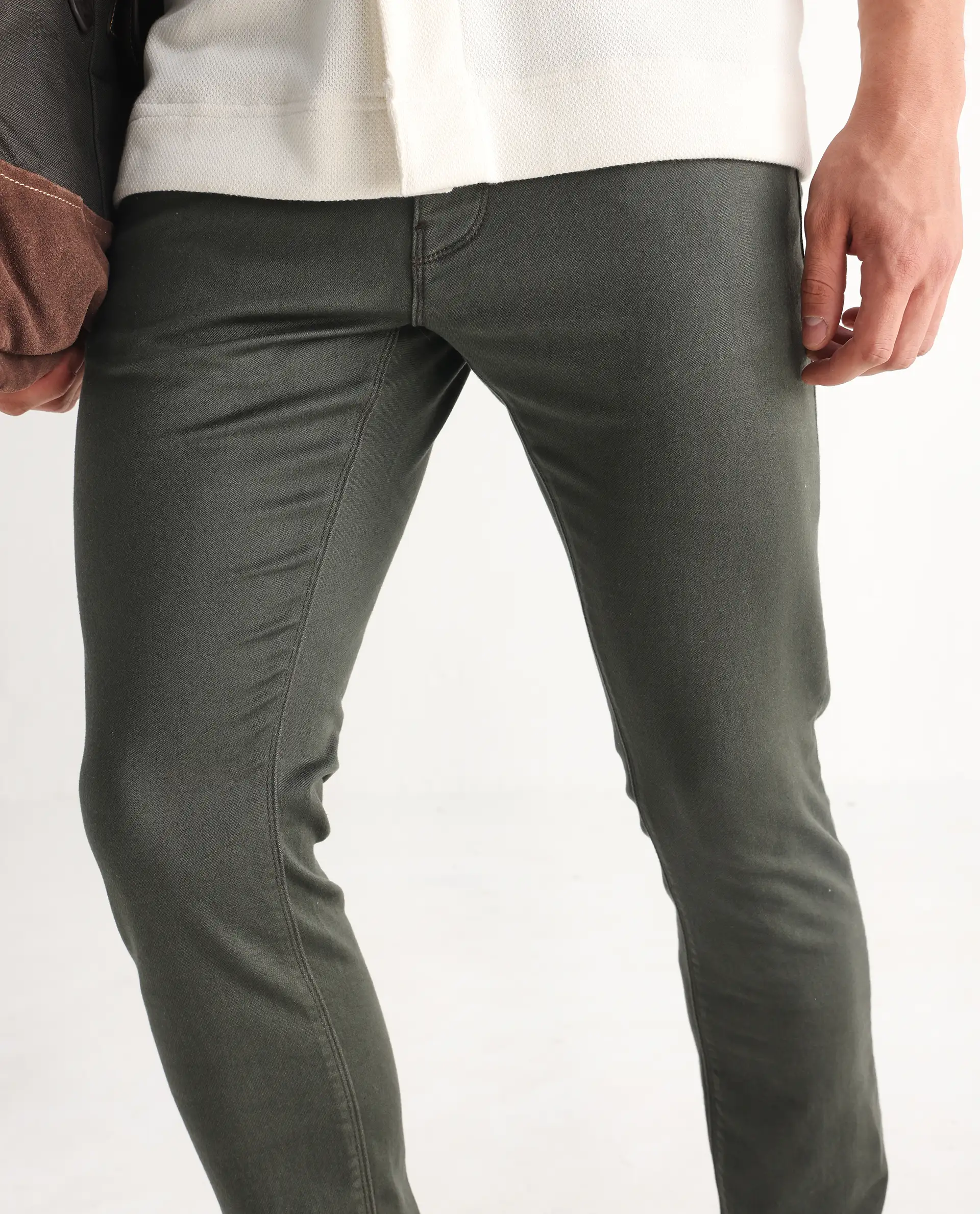 Rare Rabbit Men's Hede Olive Cotton Plain Hawk Slim Fit Jeans - Image 2