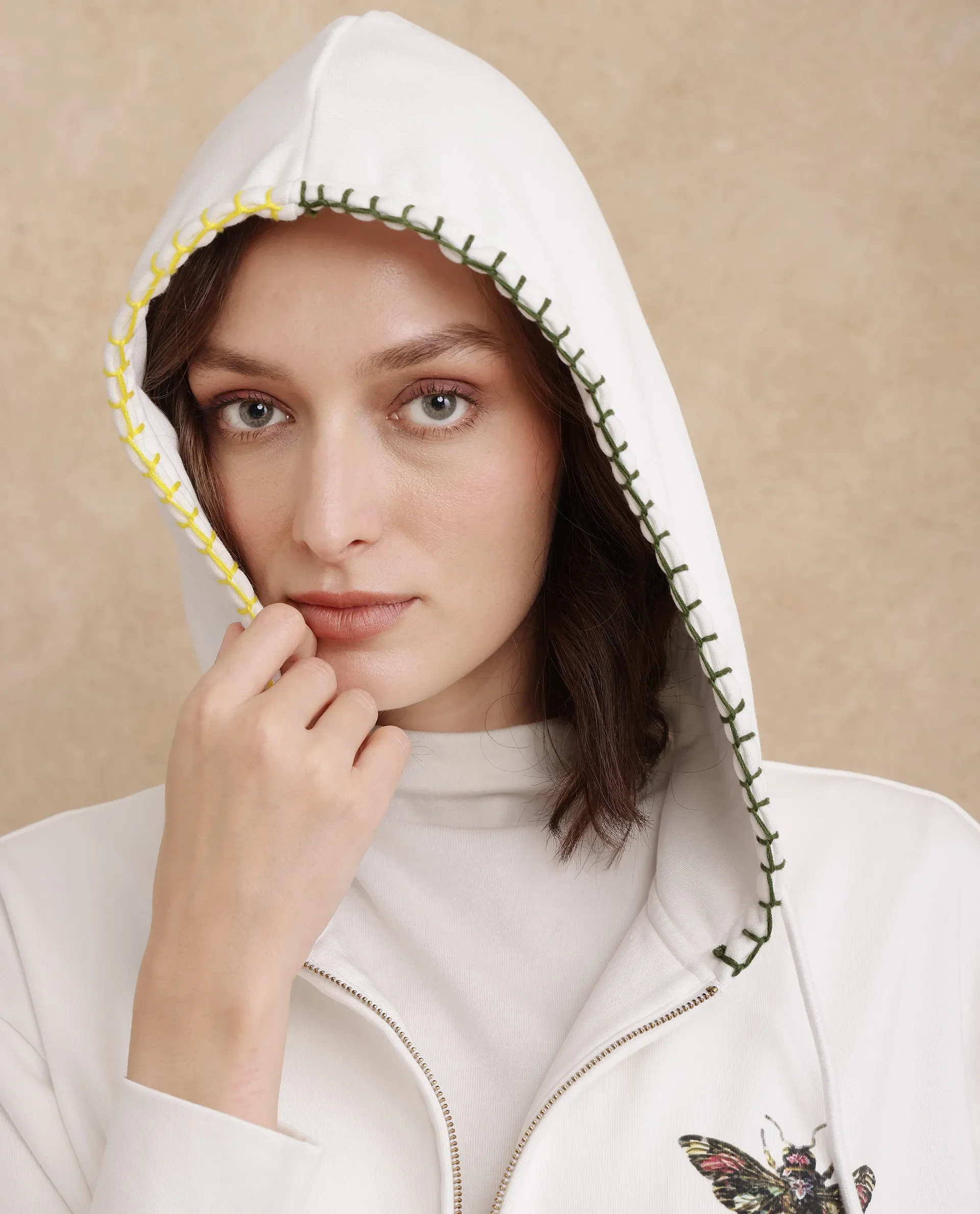 Rareism Women's Hemian Off White Cotton Blend Hooded Graphic Print Relaxed Fit Sweatshirt - Image 5