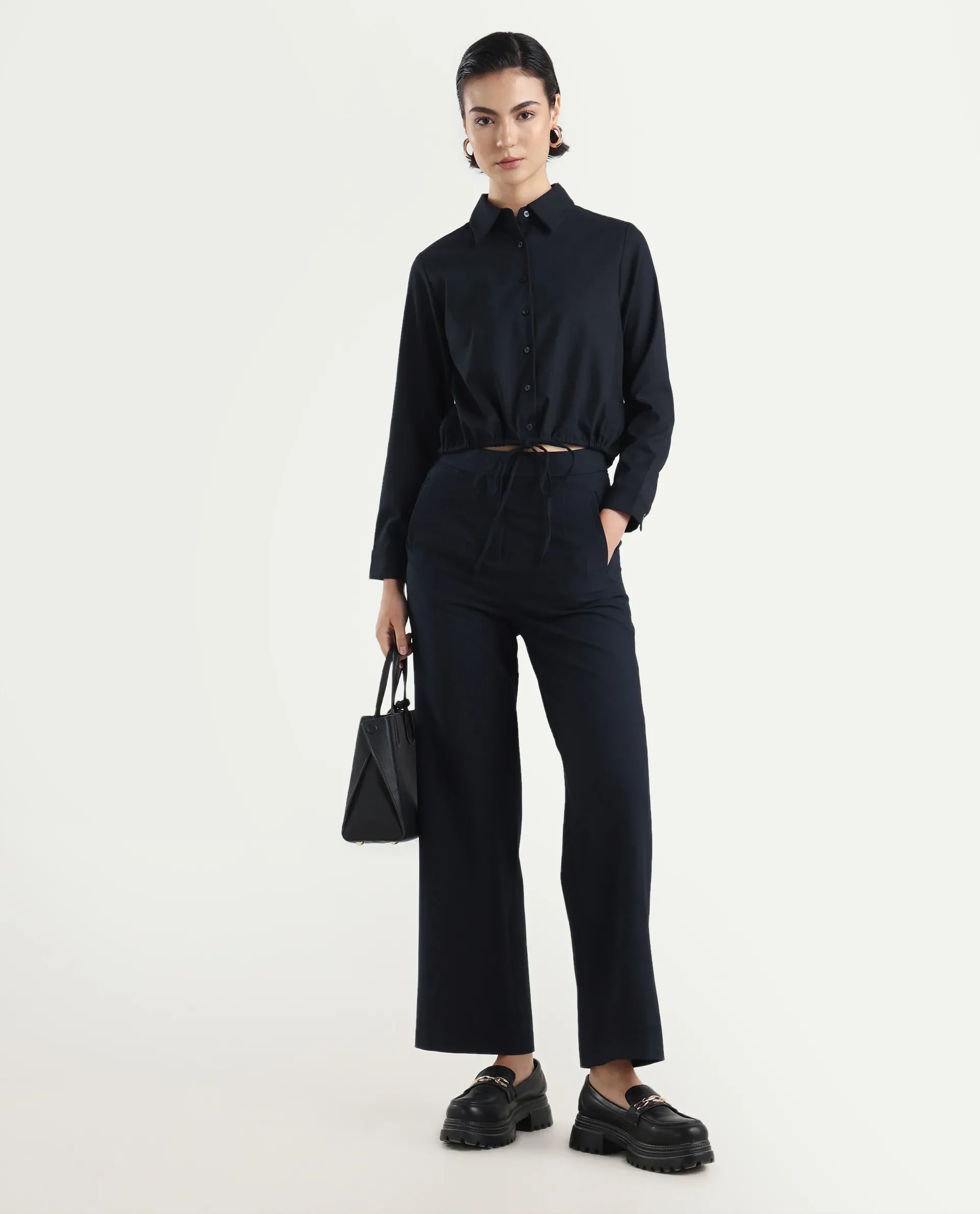 Rareism Women's Hika Dark Navy Lycra Spread Collar Plain Cuffed Sleeve Crop Regular Fit Top - Image 2