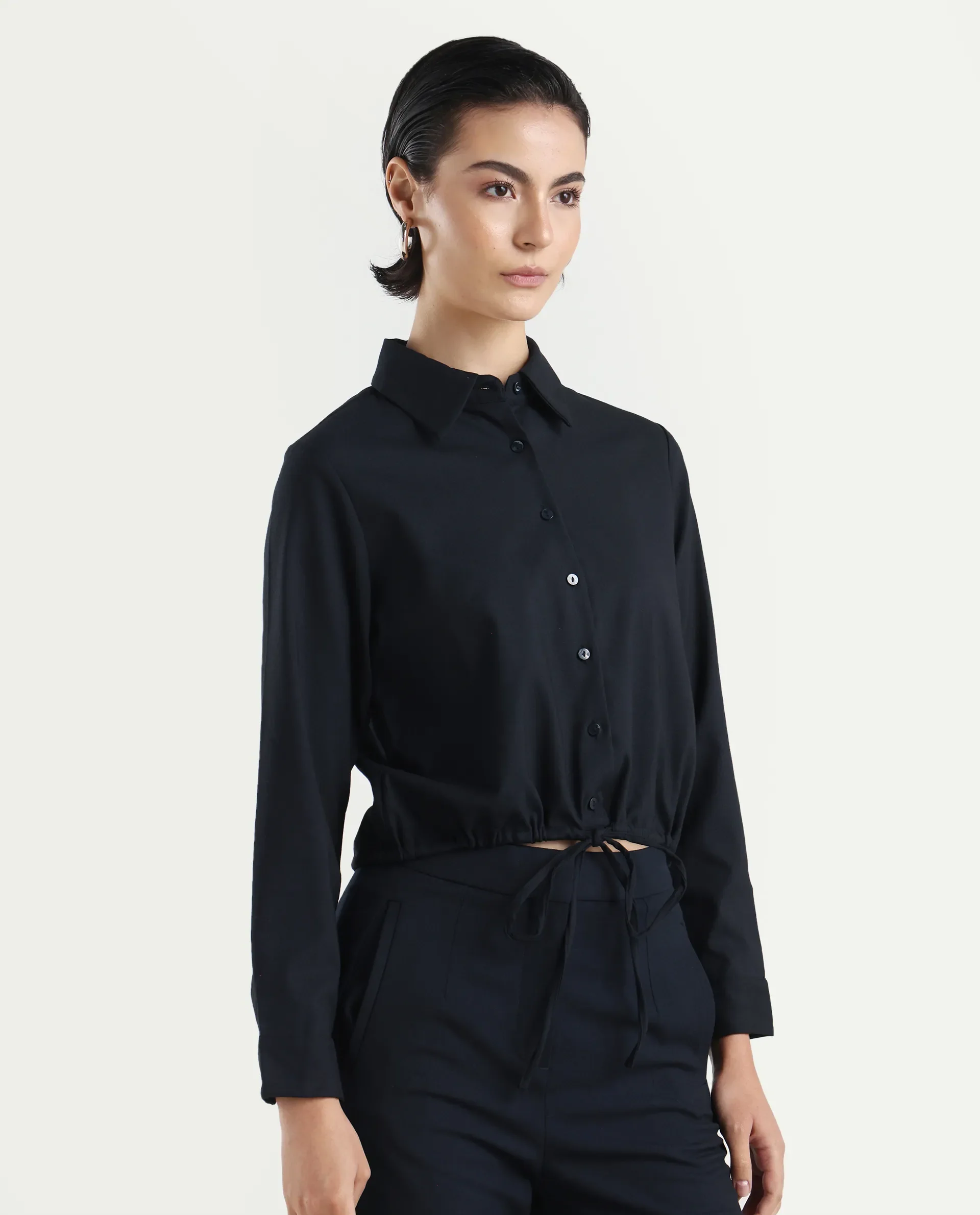 Rareism Women's Hika Dark Navy Lycra Spread Collar Plain Cuffed Sleeve Crop Regular Fit Top - Image 6