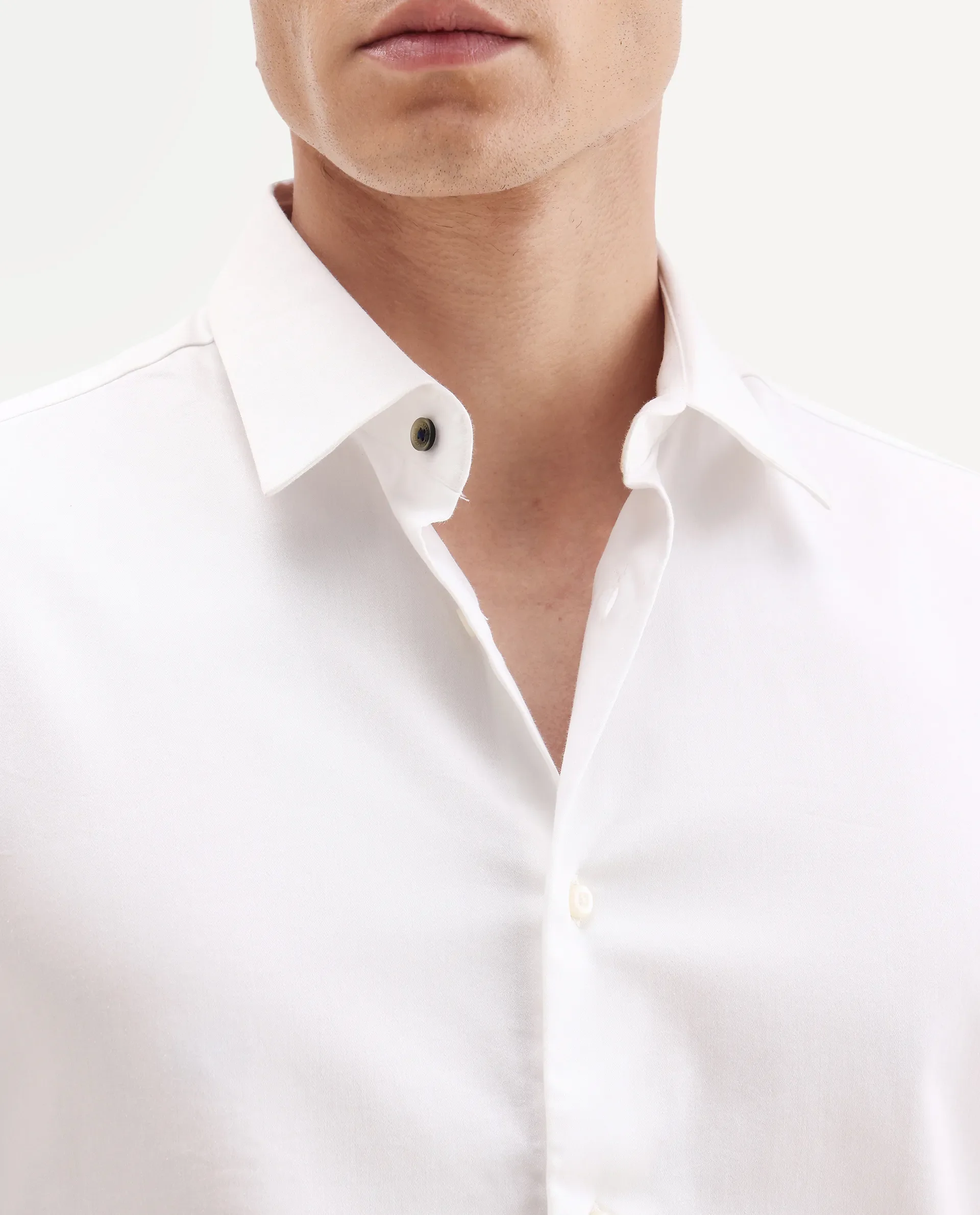 Rare Rabbit Men's Holla-25 White Cotton Blend Plain Regular Fit Full Sleeve Collared Shirt - Image 3