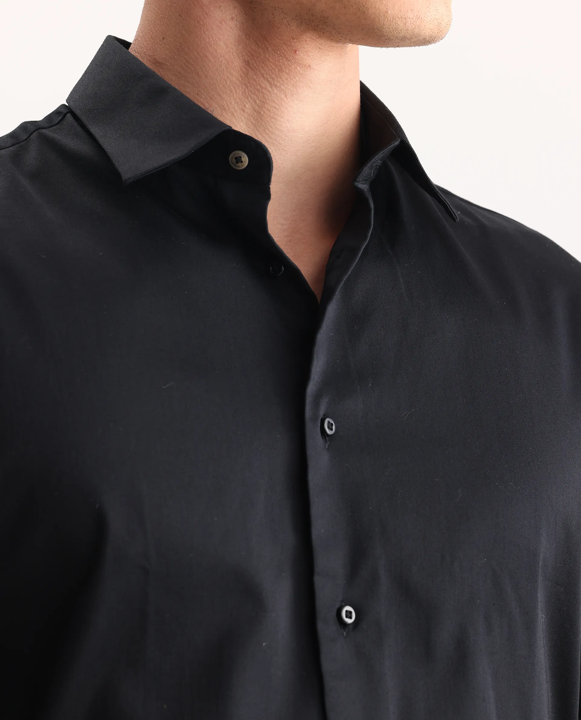 Rare Rabbit Men's Holla-26 Black Cotton Plain Regular Fit Full Sleeve Collared Shirt - Image 3