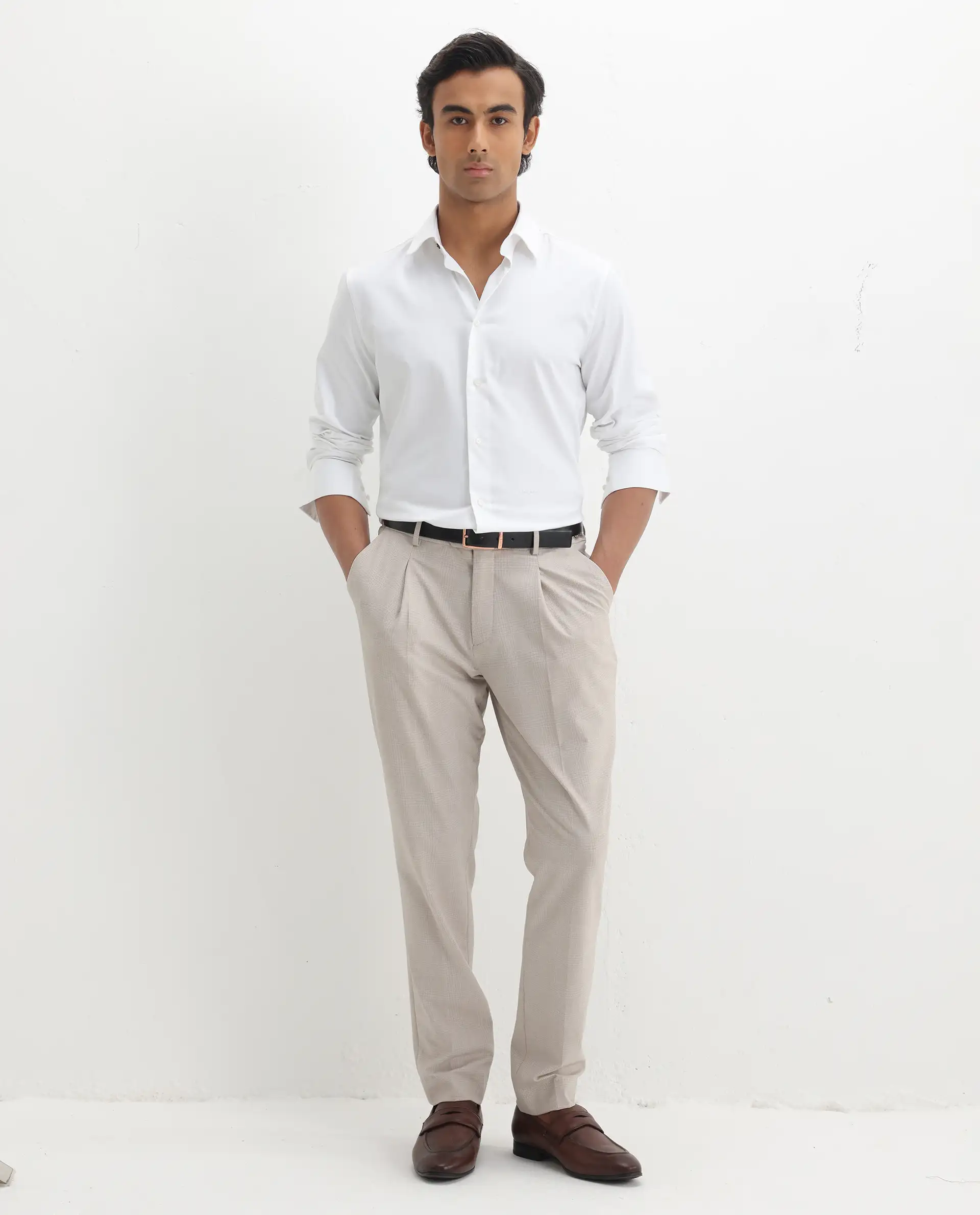 Rare Rabbit Men's Holla-26 White Cotton Plain Regular Fit Full Sleeve Collared Shirt - Image 2