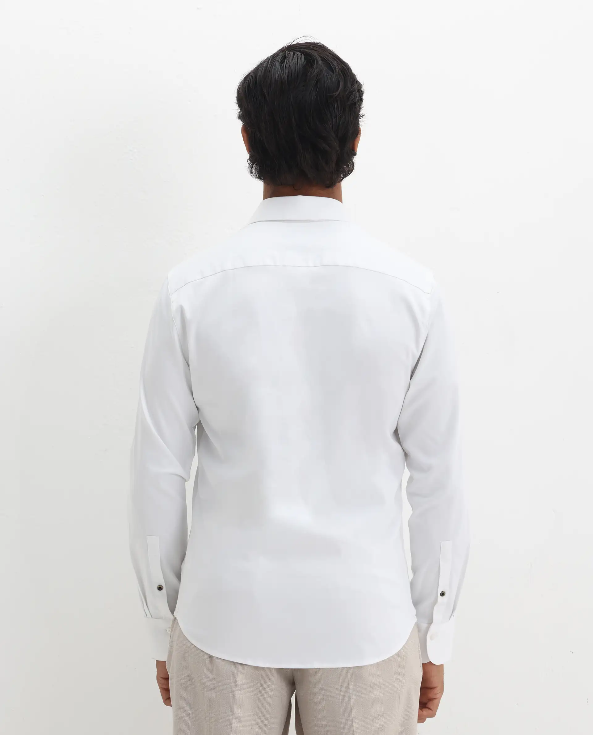 Rare Rabbit Men's Holla-26 White Cotton Plain Regular Fit Full Sleeve Collared Shirt - Image 8