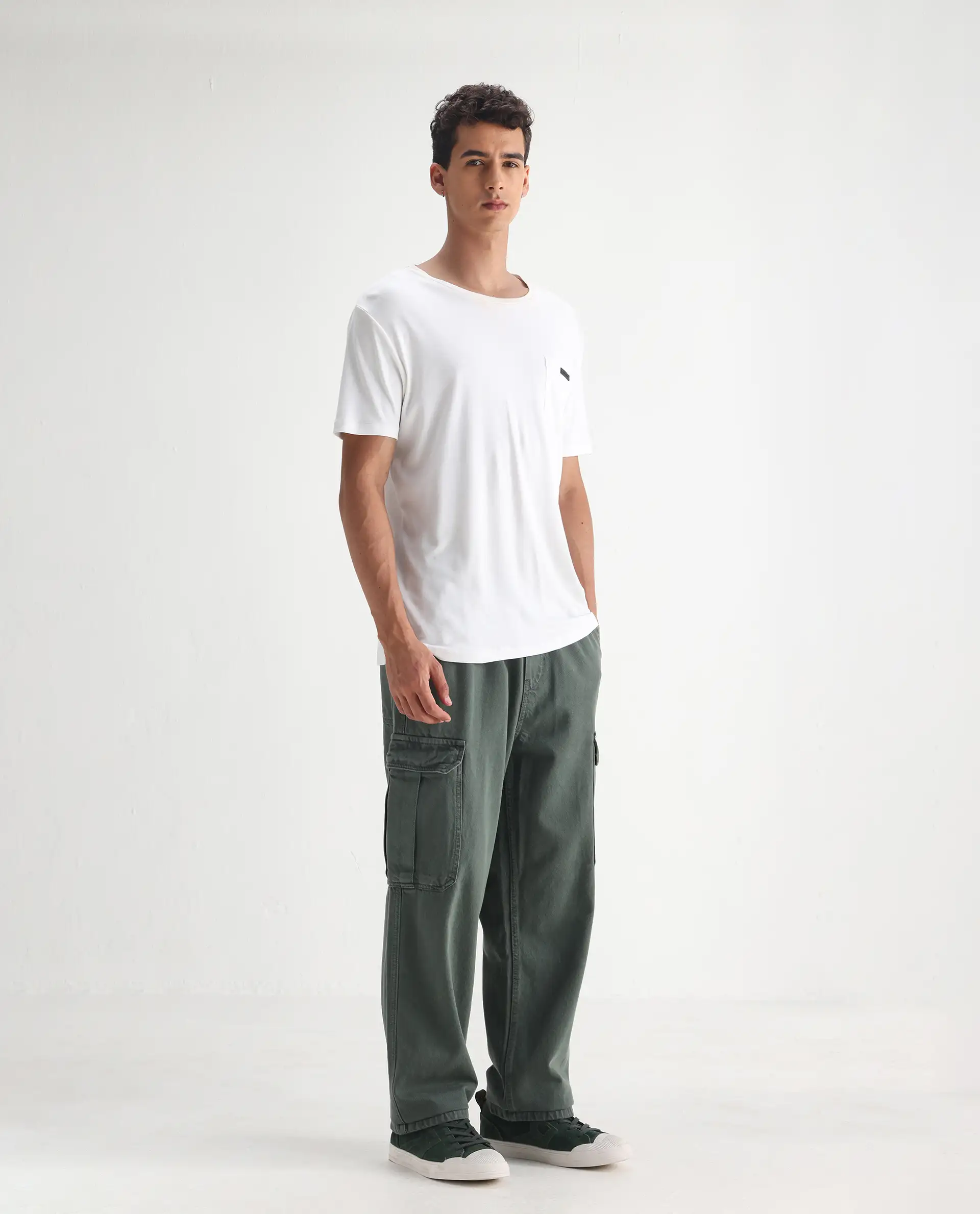 Rare Rabbit Men's Hork Green Cotton Plain Baggy Fit Jeans - Image 4