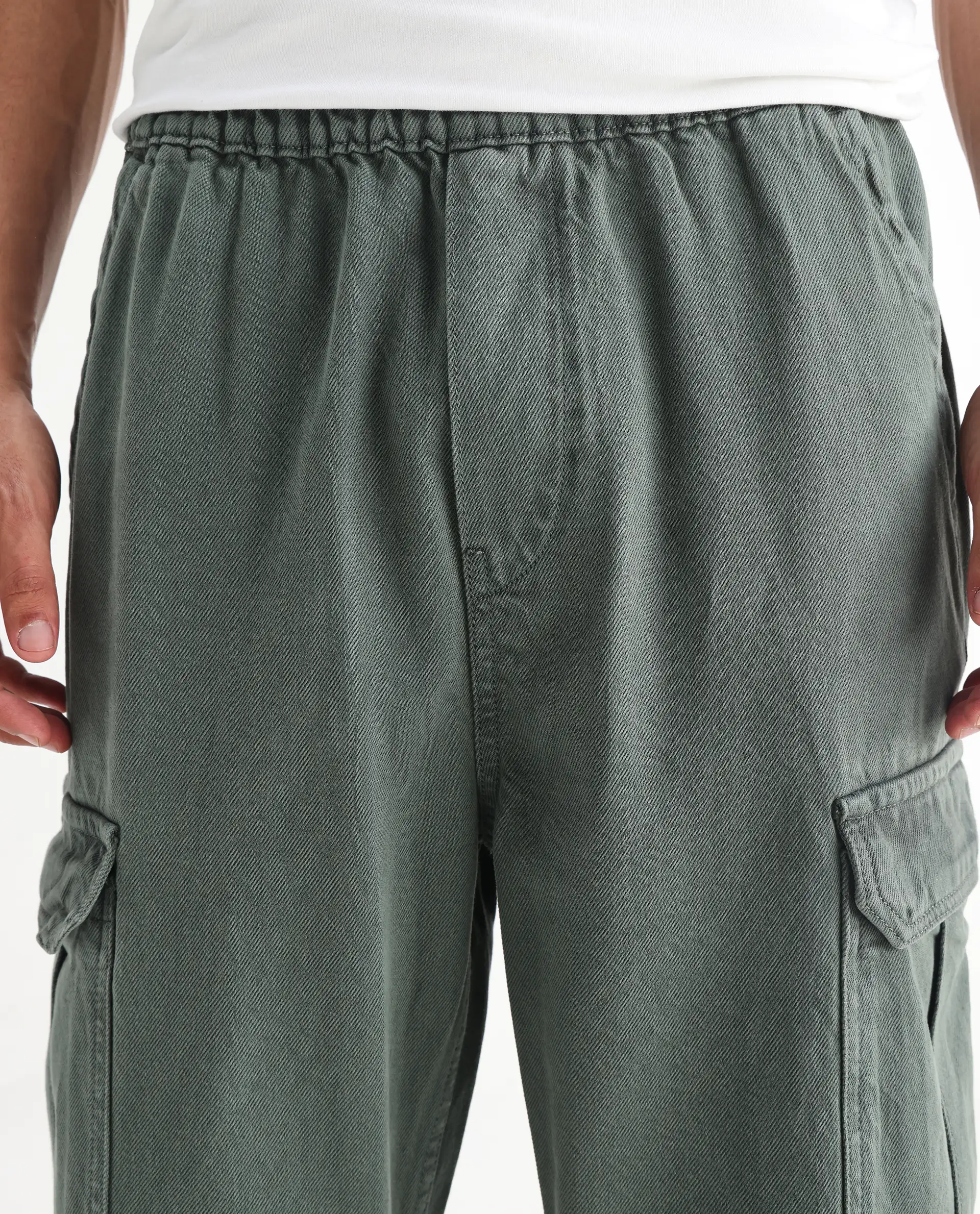 Rare Rabbit Men's Hork Green Cotton Plain Baggy Fit Jeans - Image 5