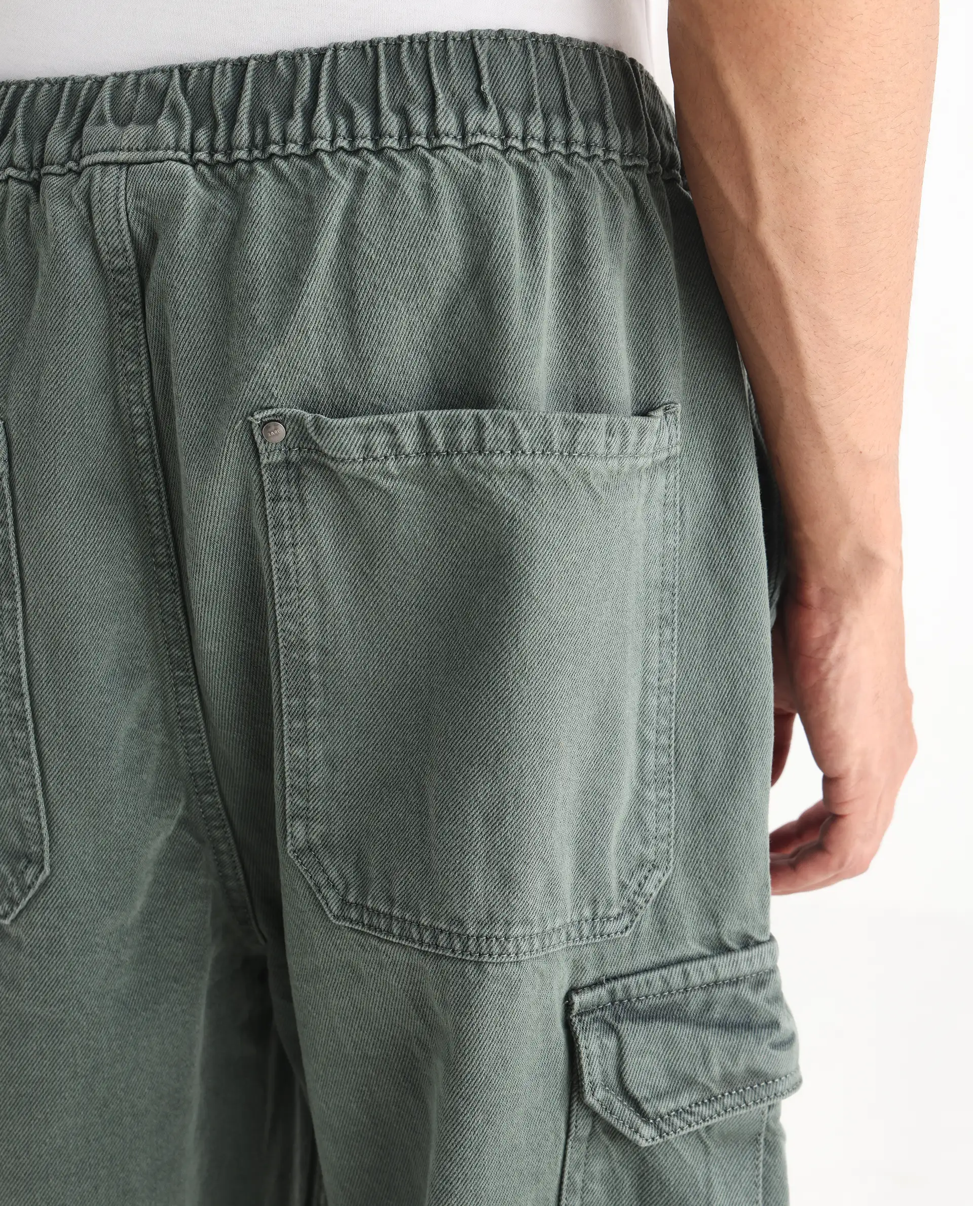 Rare Rabbit Men's Hork Green Cotton Plain Baggy Fit Jeans - Image 8