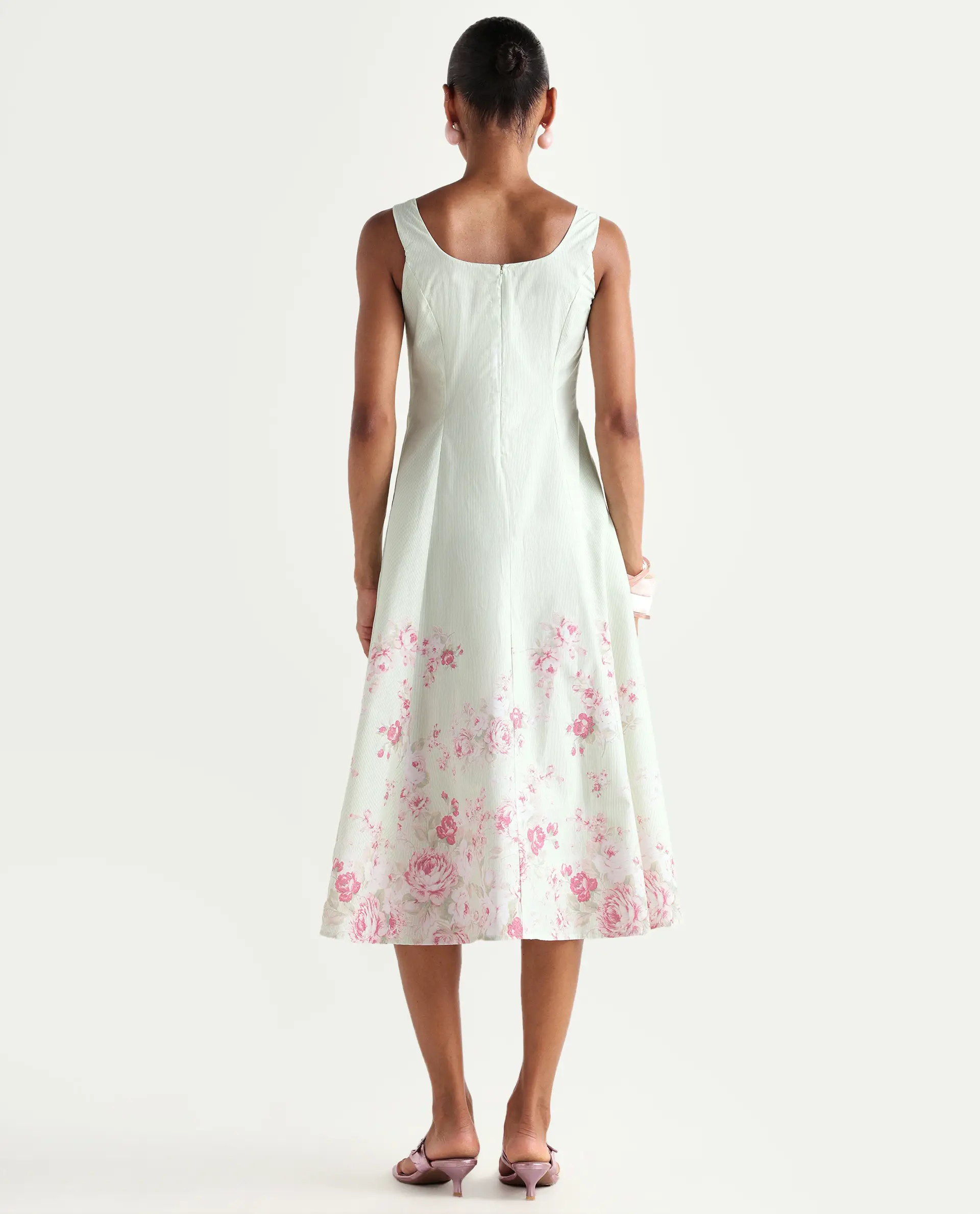 Rareism Women's Horo Light Green Cotton Scoop Neck Fit And Flare Floral Print Dress - Image 6