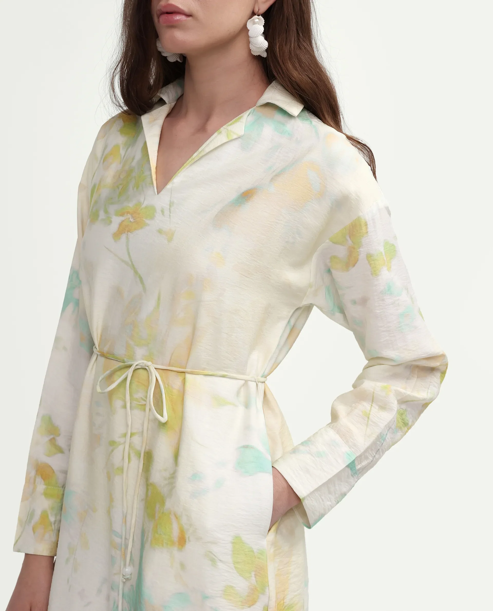 Rareism Women's Hrix Light Green Viscose Blend Lapel Neck A-Line All Over Print Dress - Image 4