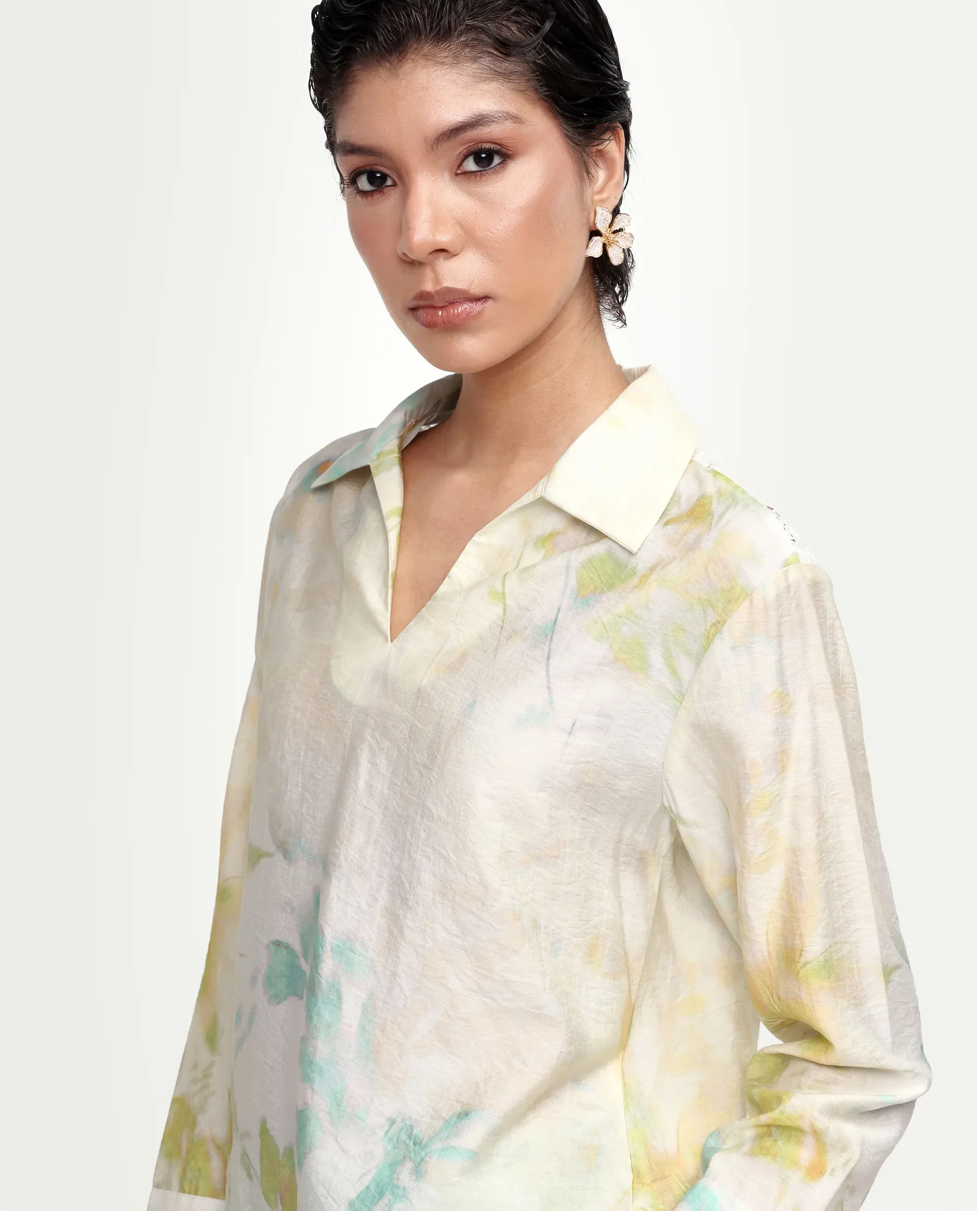 Rareism Women's Hrixo Light Green Viscose Blend Johnny Collar Relaxed All Over Print Top - Image 4